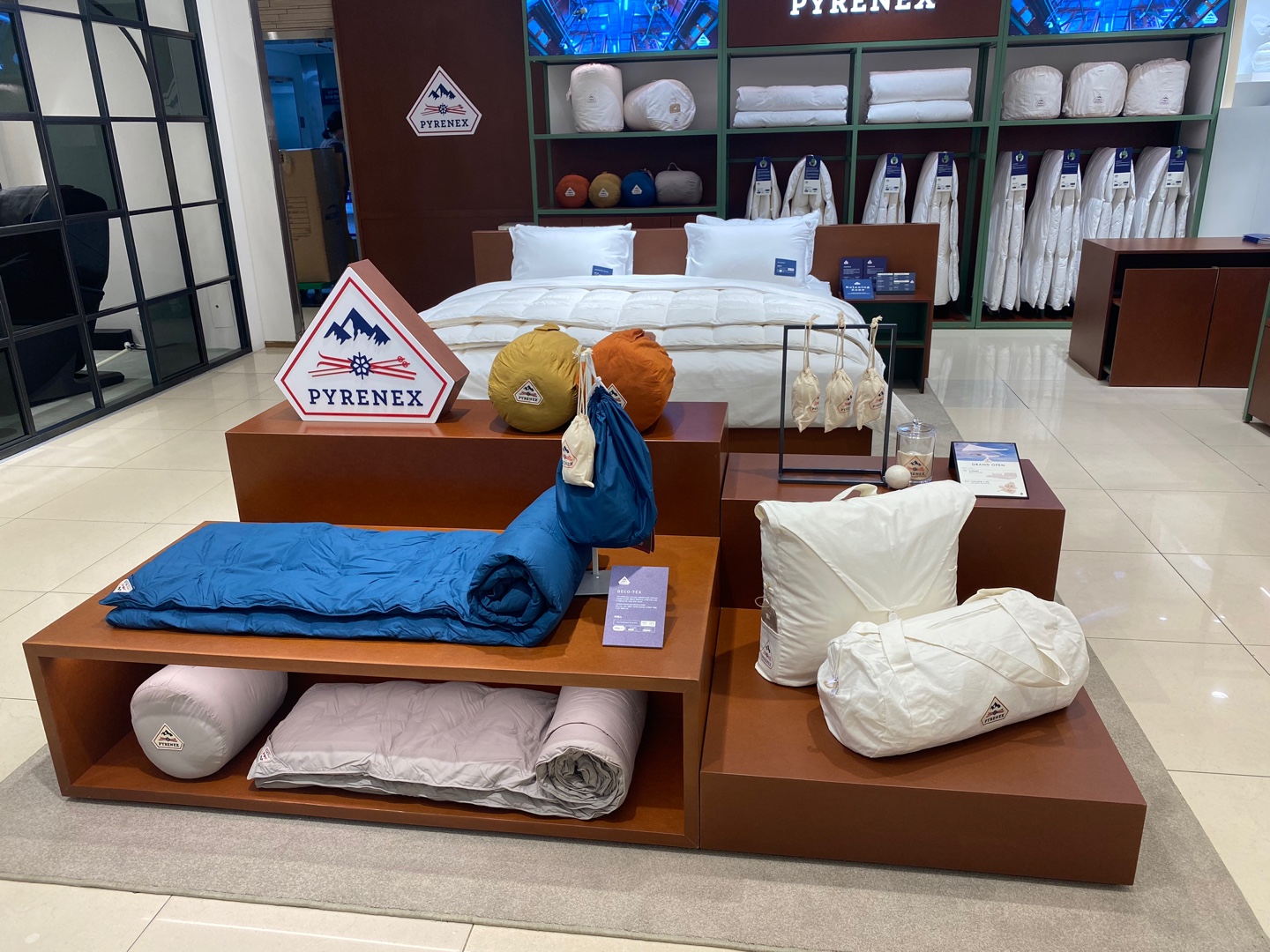 피레넥스 롯데백화점 본점 대표 이미지