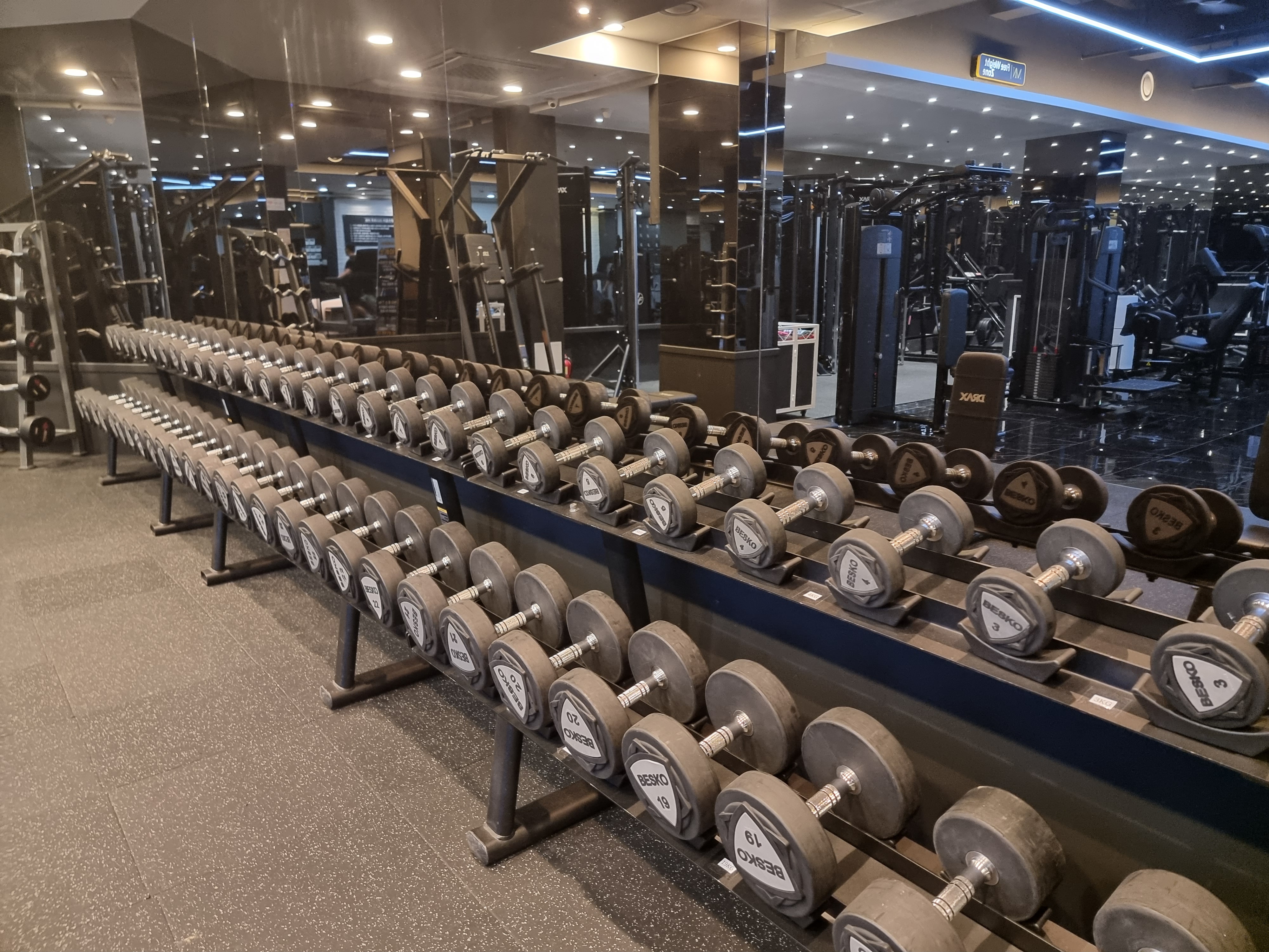 NX GYM 논현점