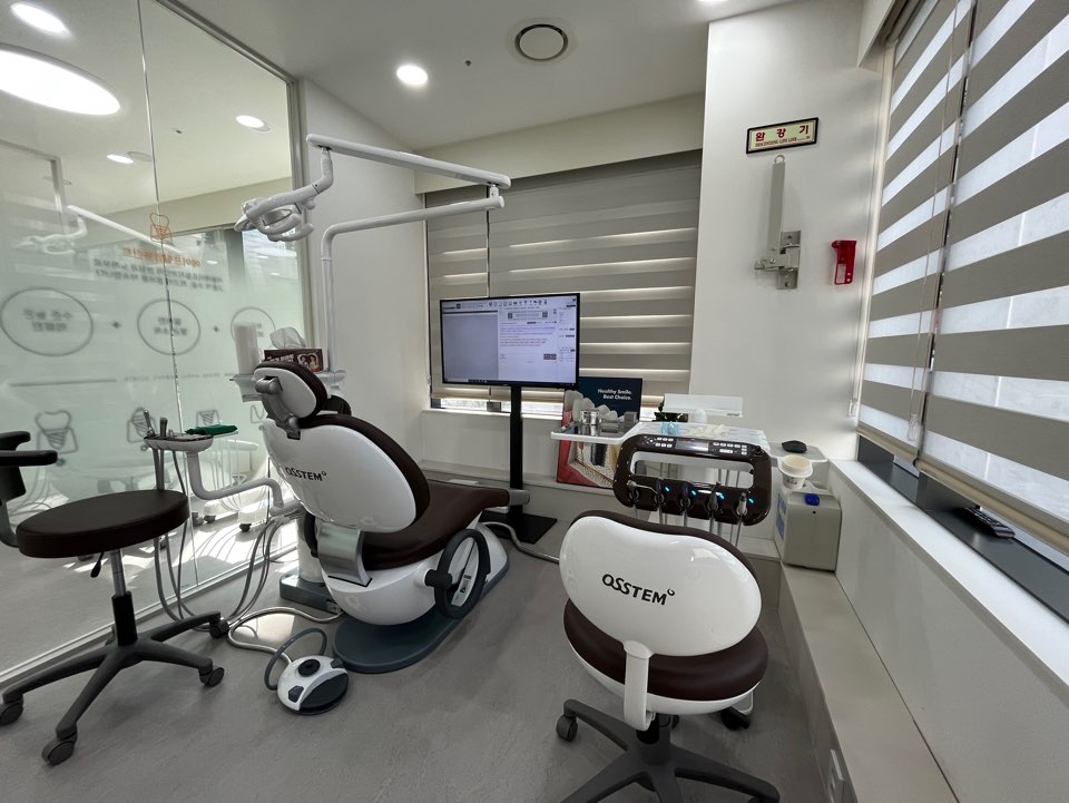 서울에이프릴치과 대표 이미지