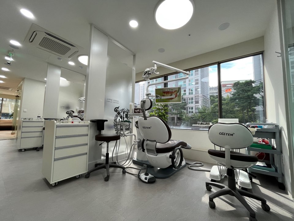 서울에이프릴치과의원 대표 이미지