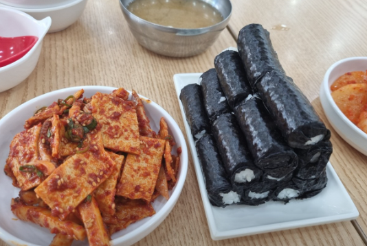 본가충무김밥 거제본점