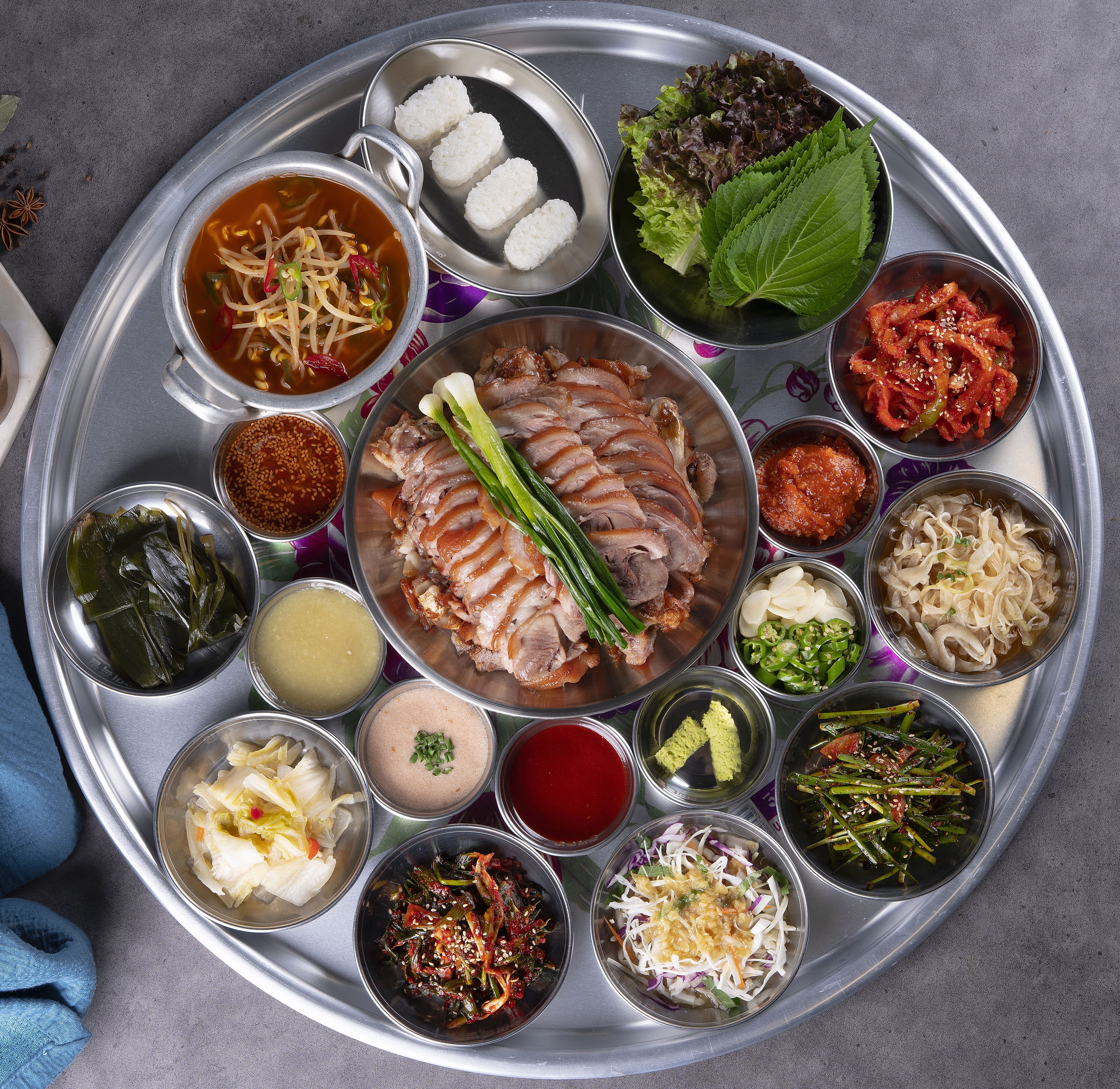 완미족발 서울방이점 사진 7