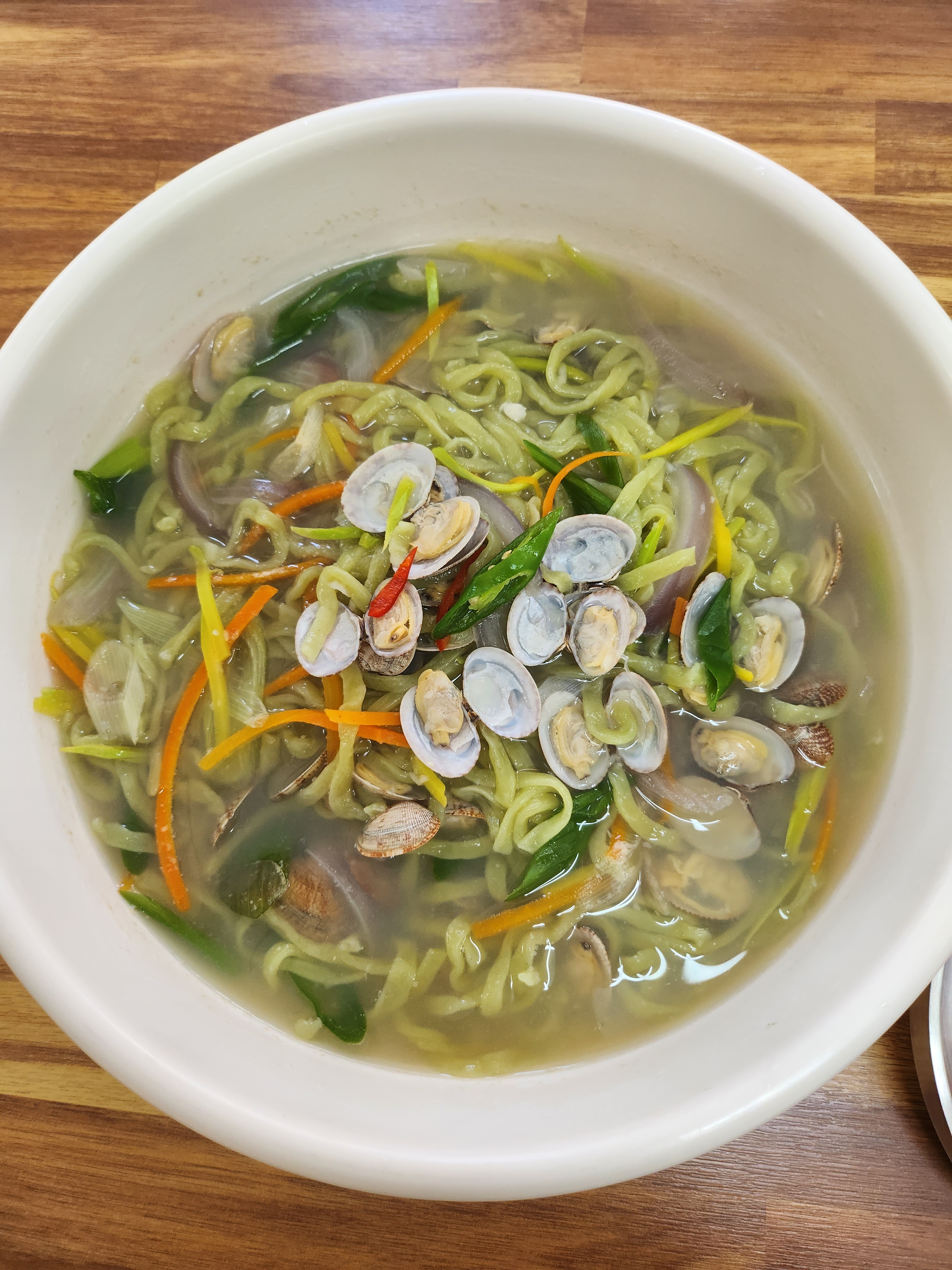 칭구바지락칼국수