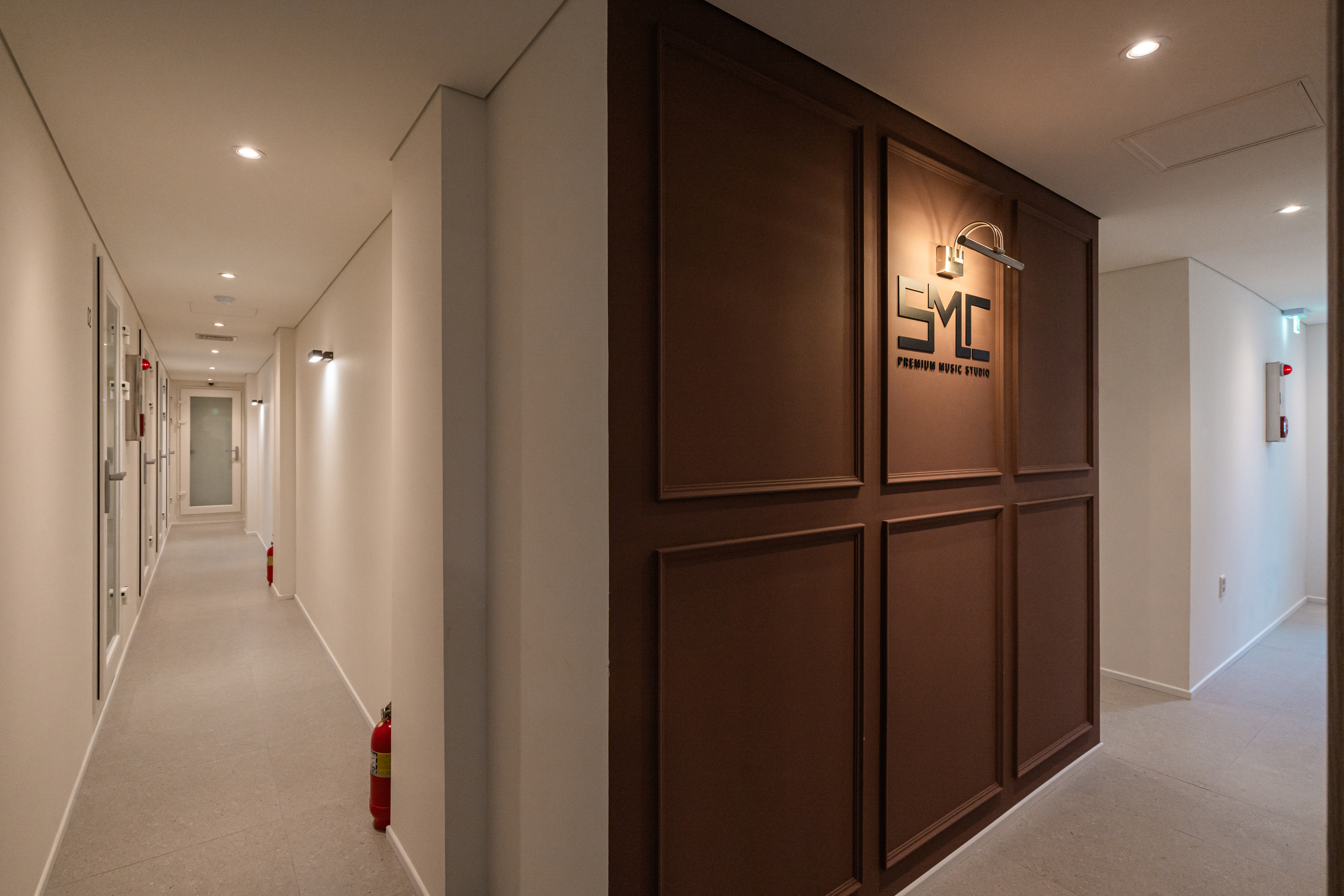 2번째 스튜디오 사진