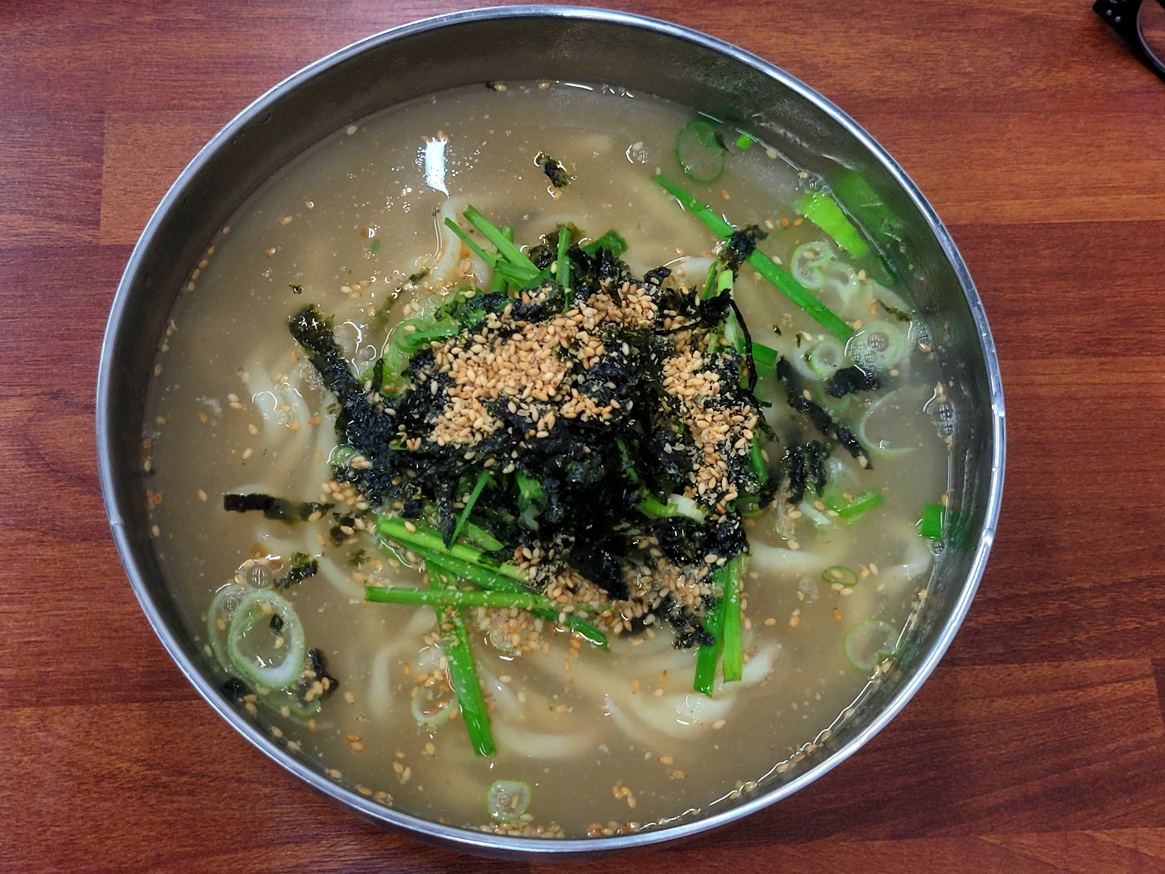 왕밀면냉면