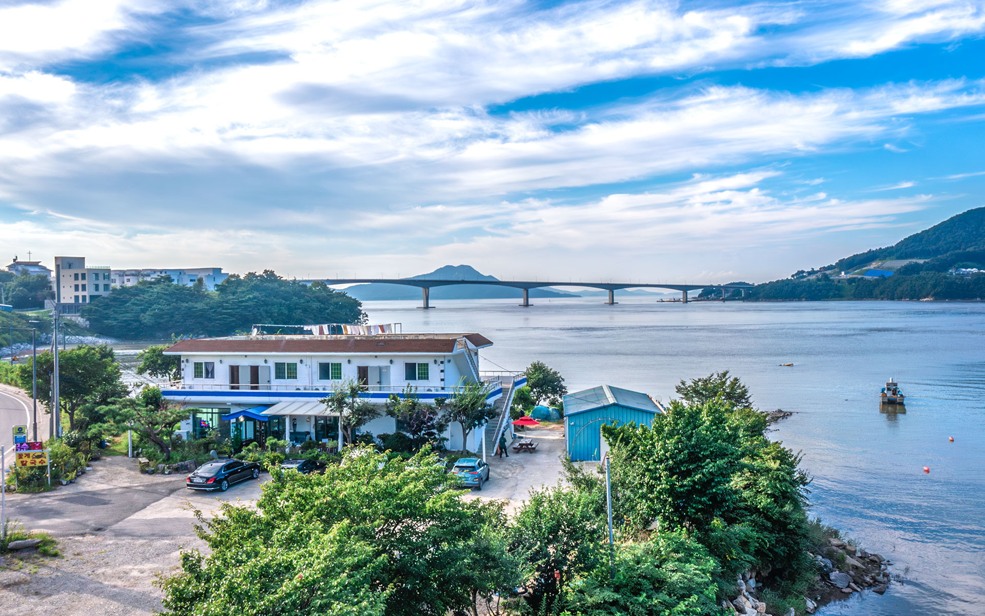 바닷가에서 식당 대표 이미지