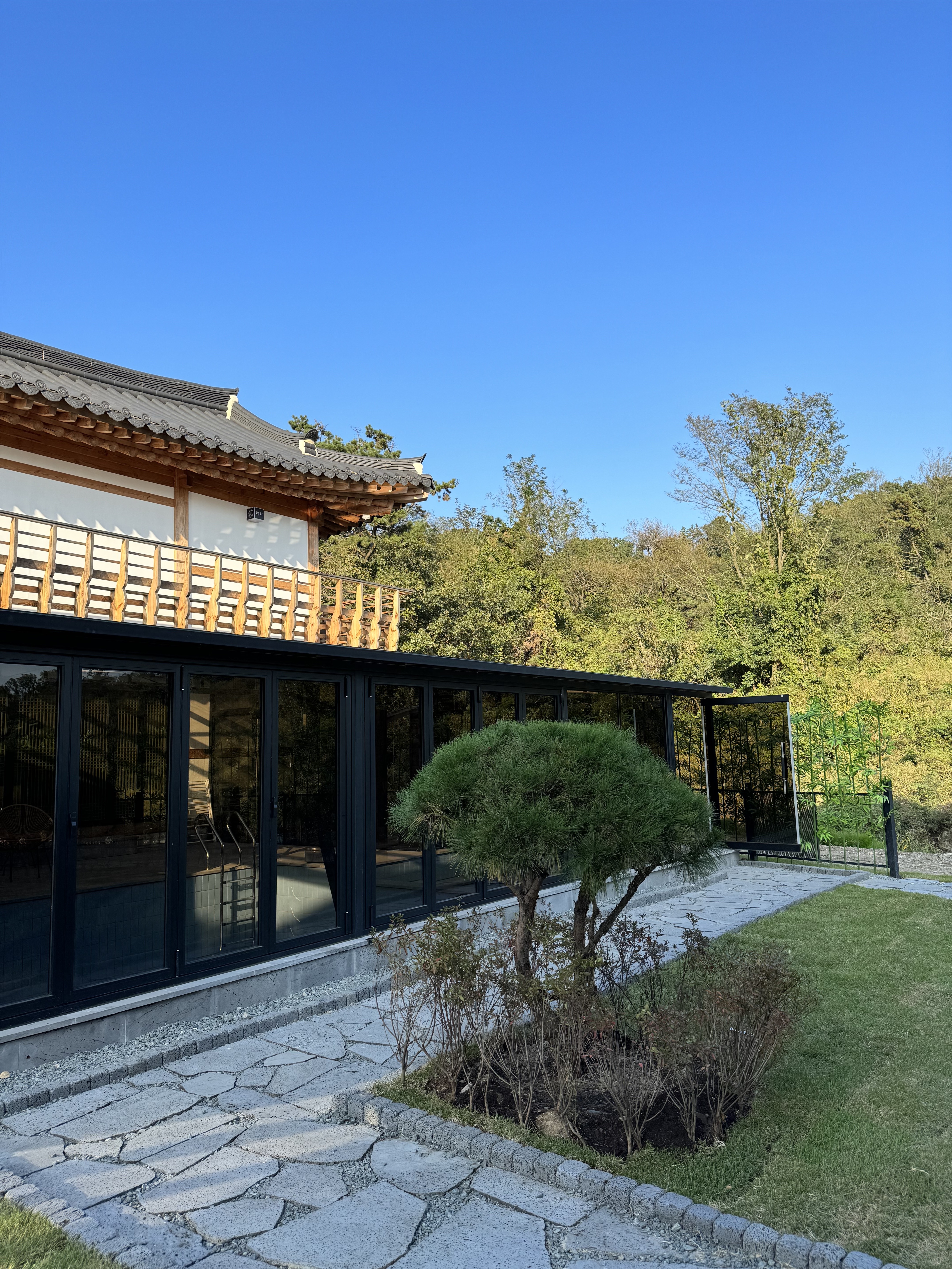 경주 호텔식 감성 숙소 한옥 풀빌라 펜션 라라