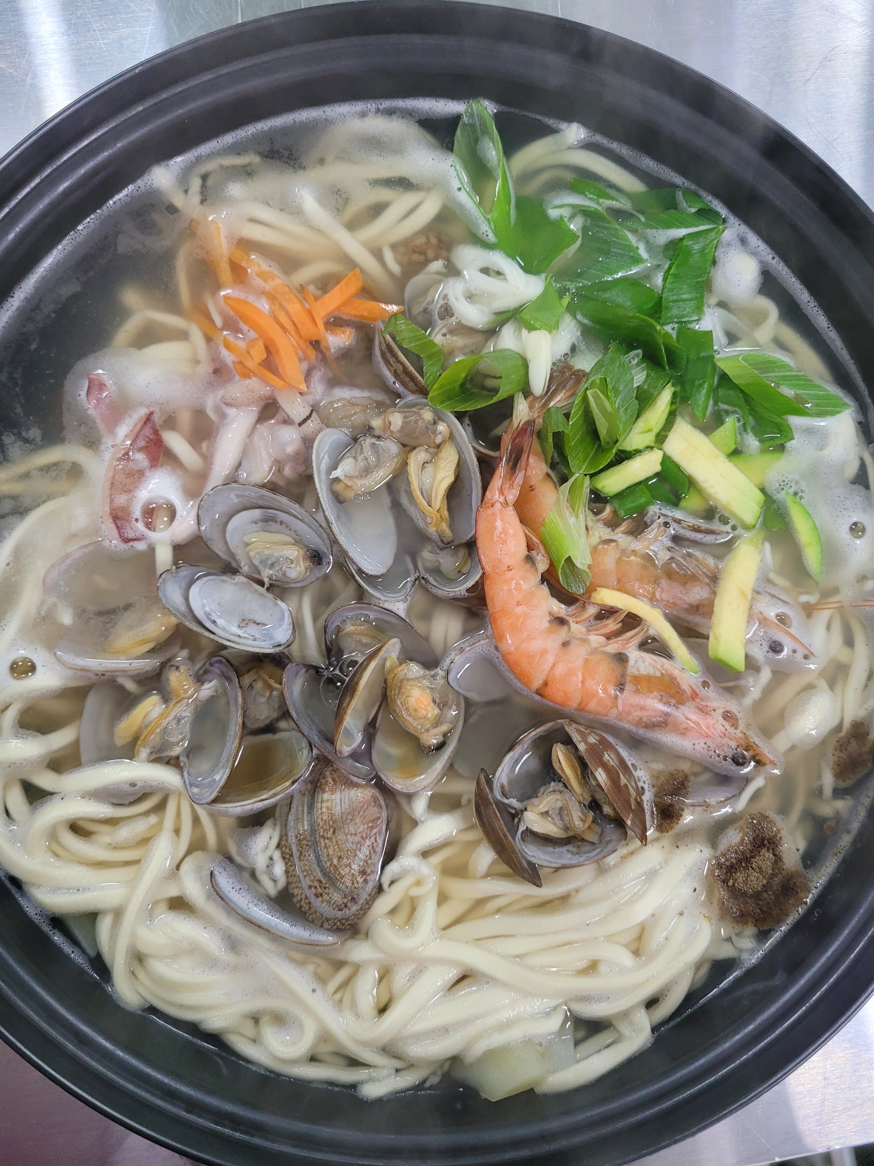 해닭칼국수