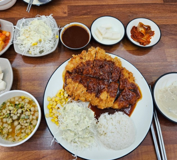 수타생왕돈까스
