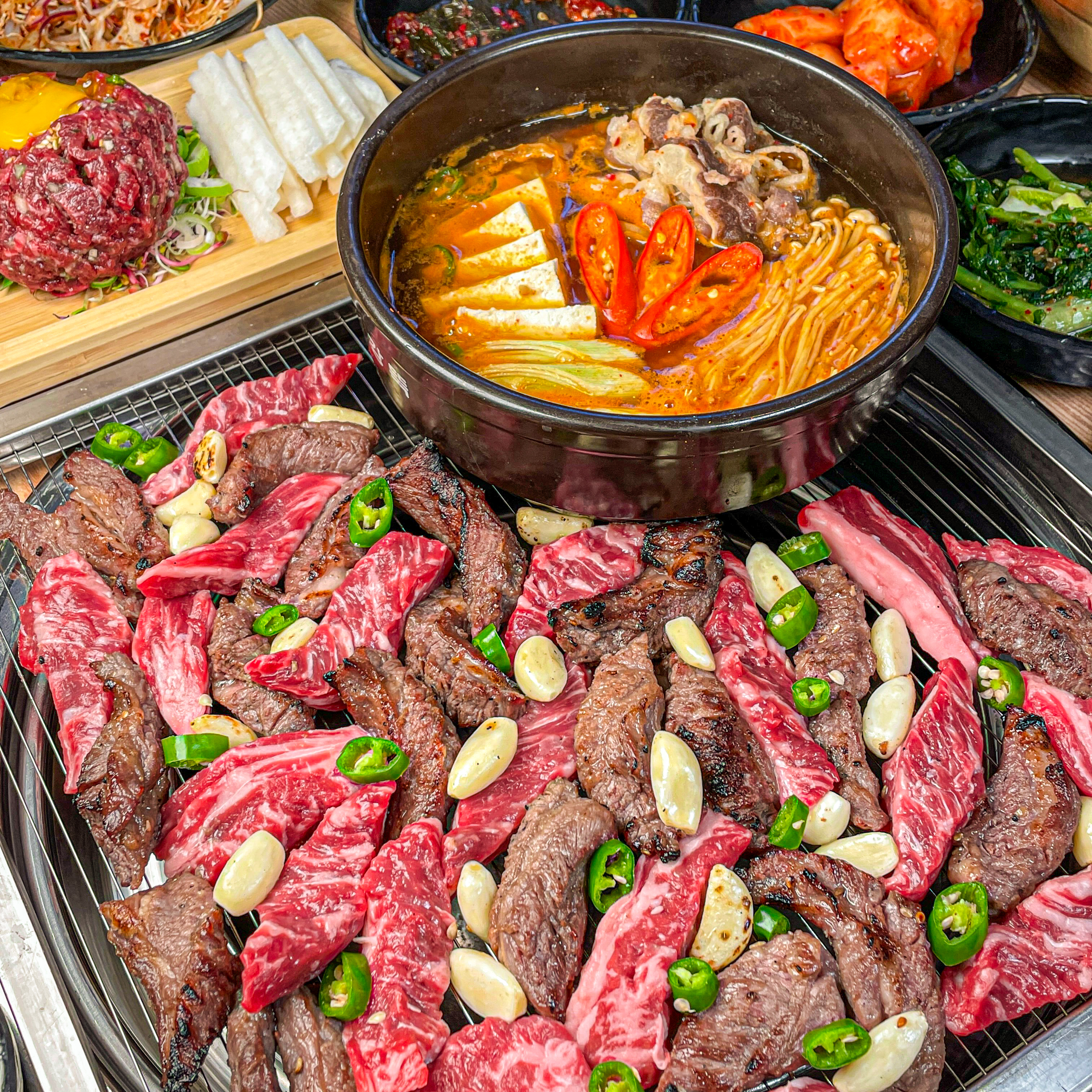 백년참숯소갈비살왕갈비탕 진위점