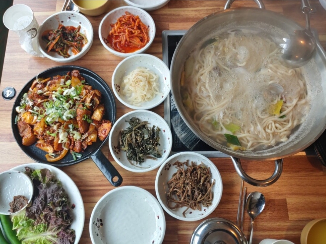 옛촌칼국수보리밥
