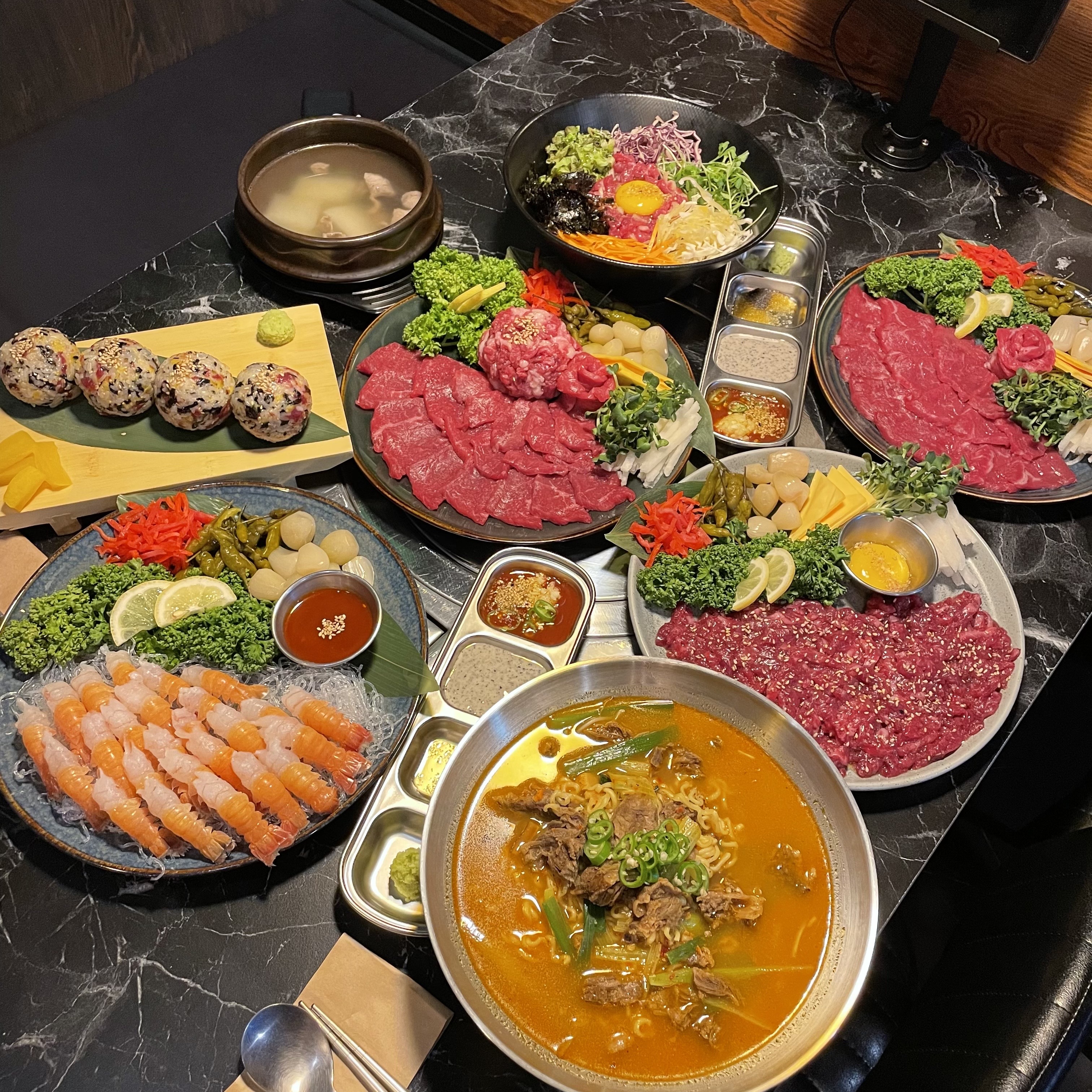 차돌육회