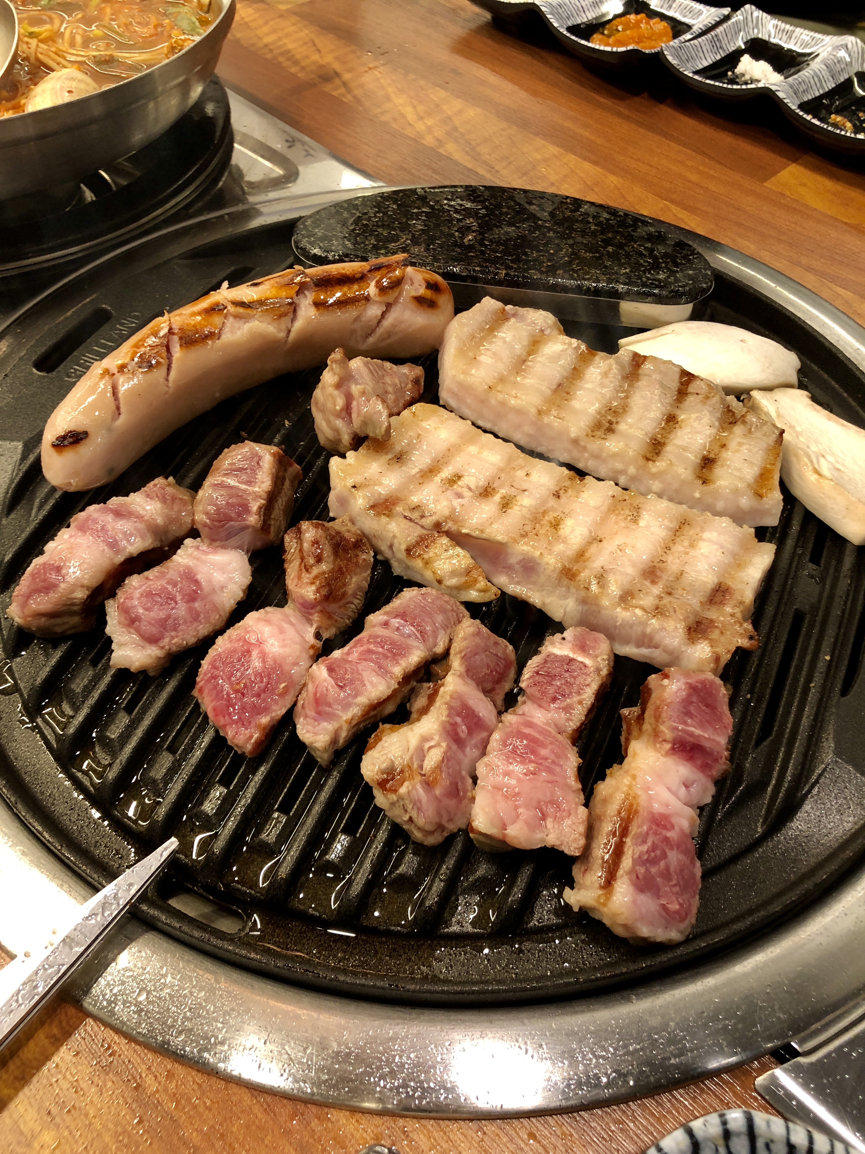 흑돼지삼백식당 양양낙산점