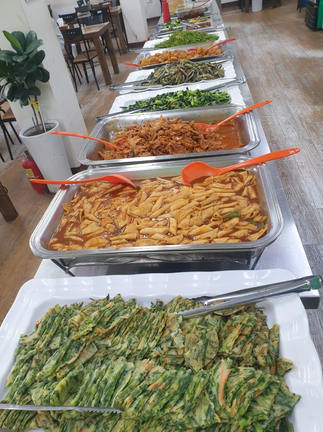 부발한식부페
