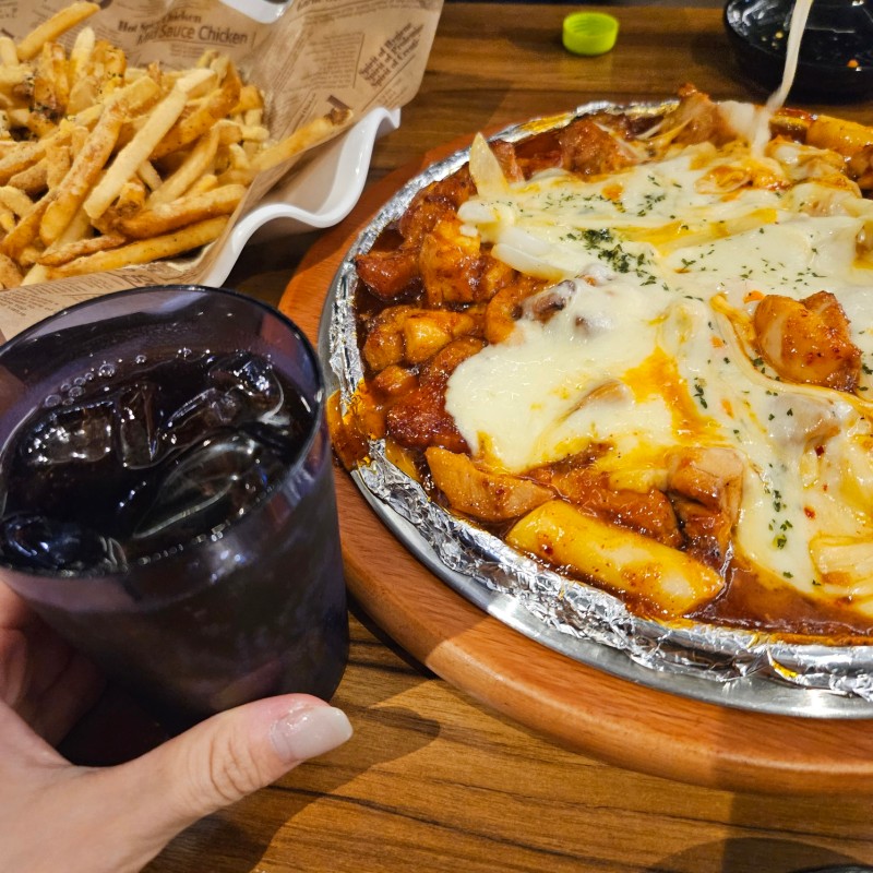 훌랄라참숯바베큐치킨 진주하대점