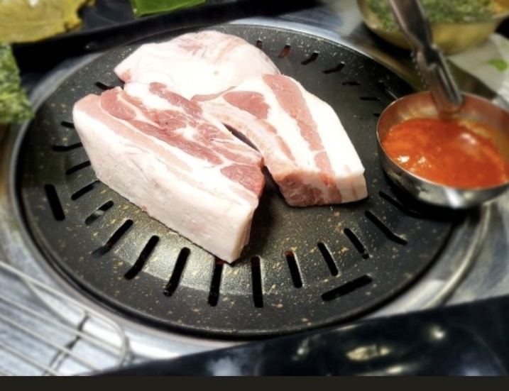 못생긴뚱돼지 불당직영점