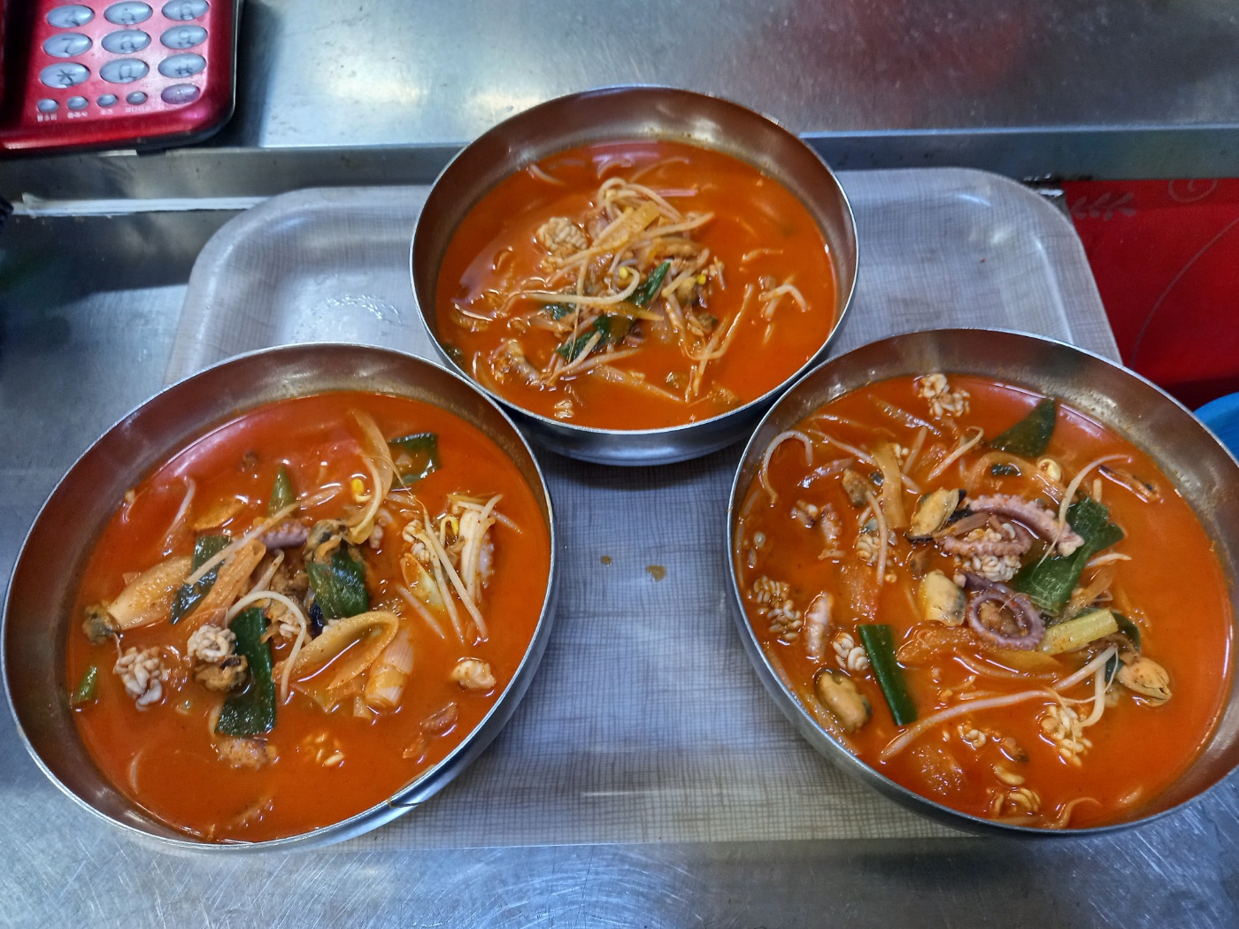 유명한수제비와향촌칡냉면