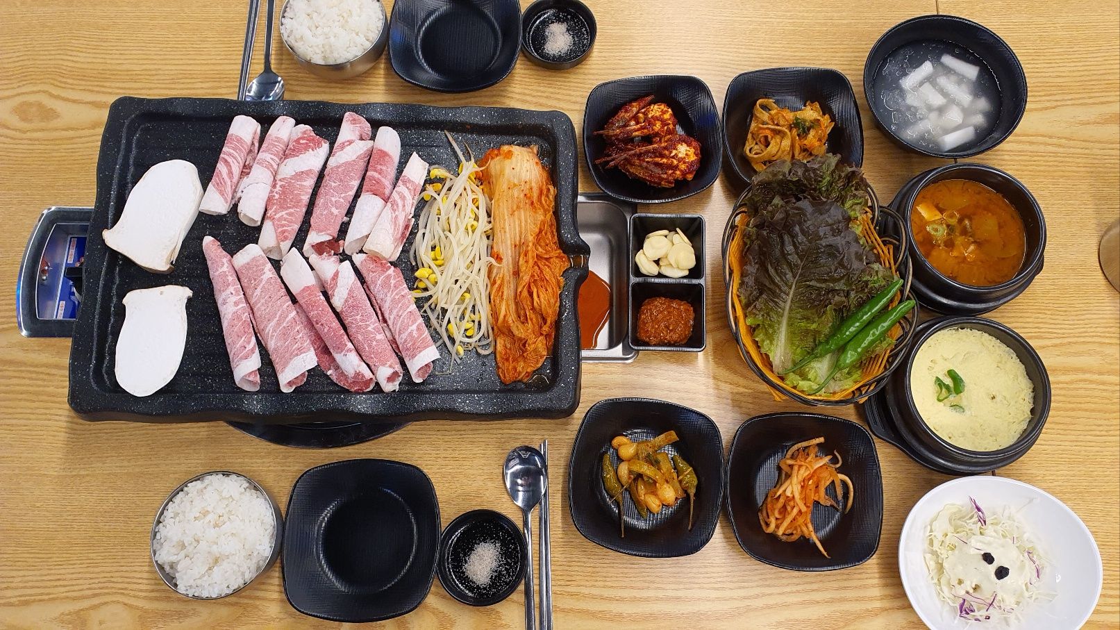 돈담삼겹살