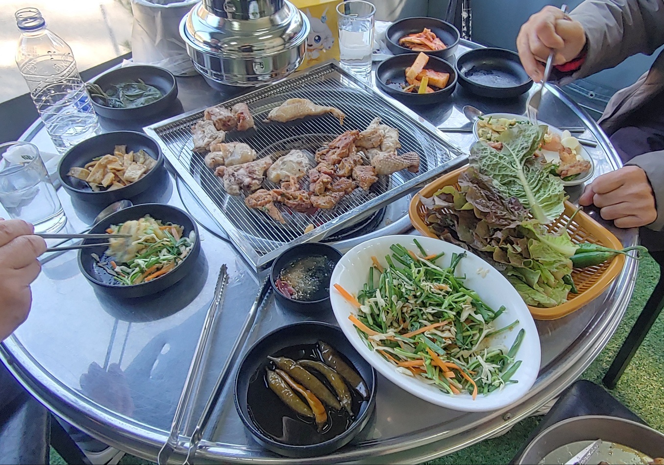 참숯불에꾸운닭앤꿈장어