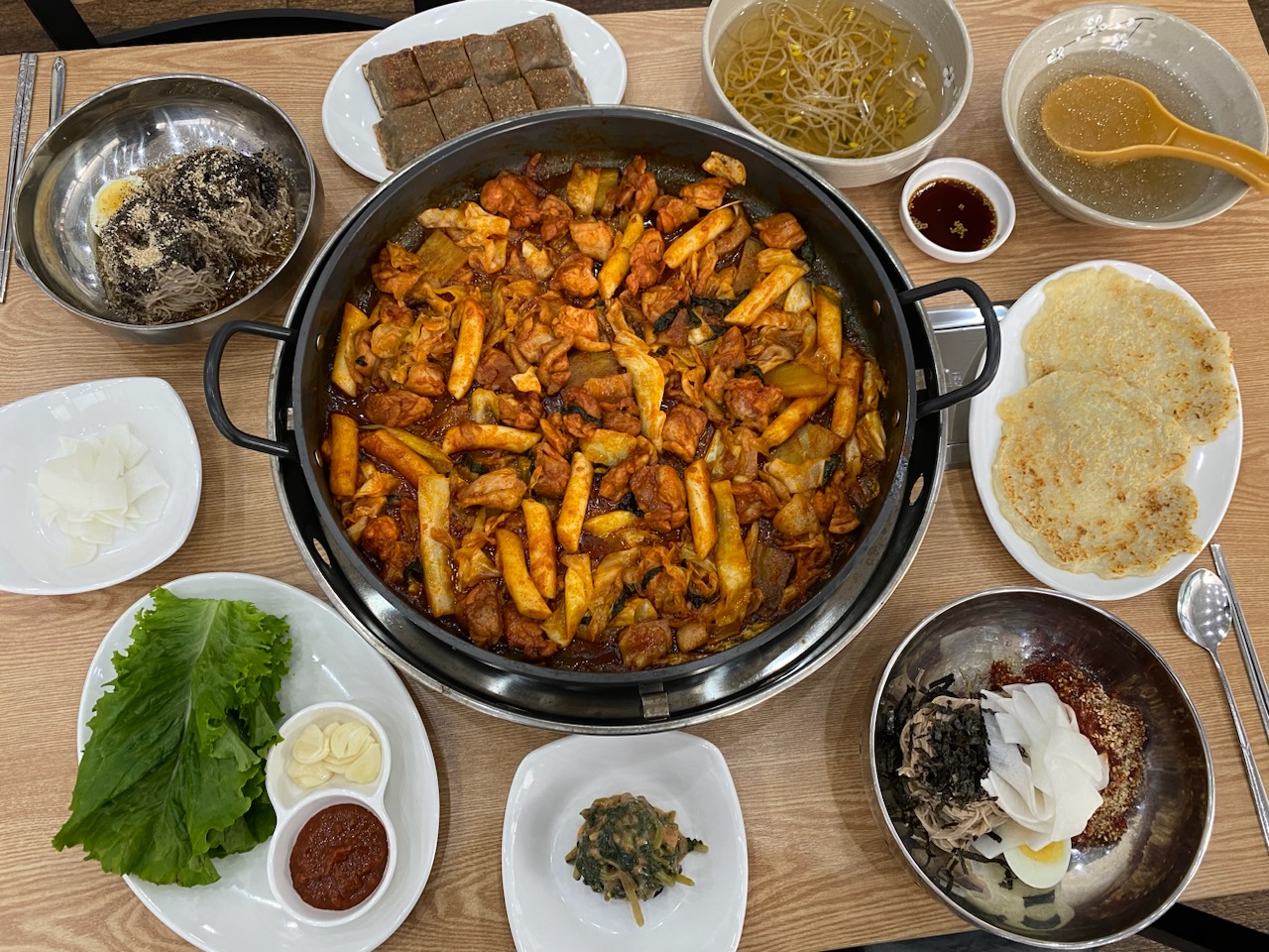 춘천명가막국수닭갈비