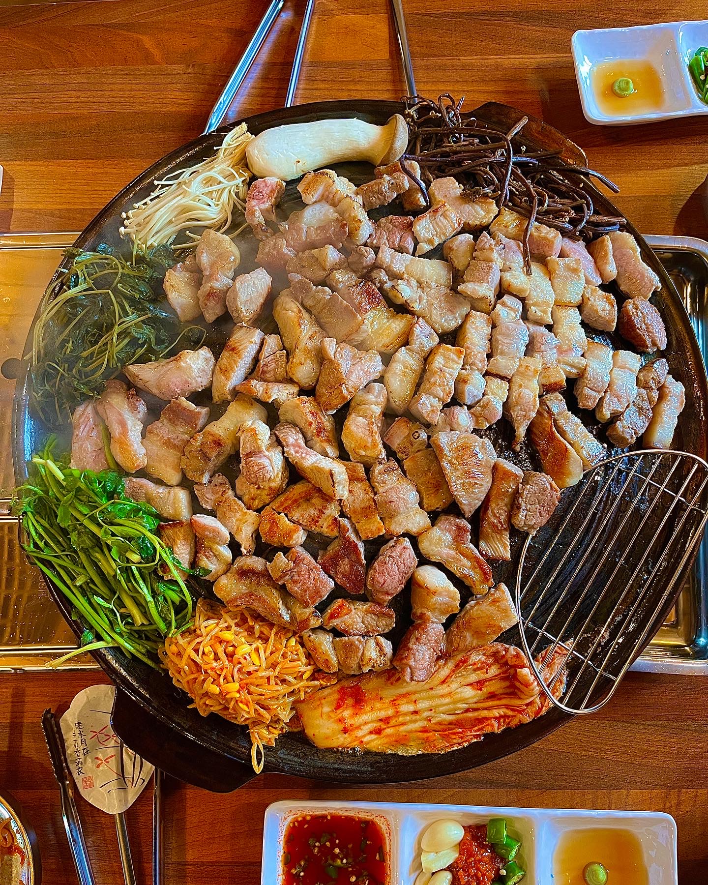 교동솥뚜껑삼겹살 동해점