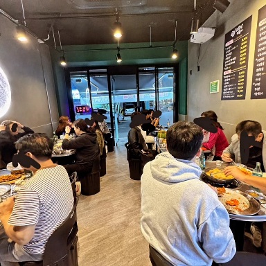 모범닭발앤오돌뼈 수원본점
