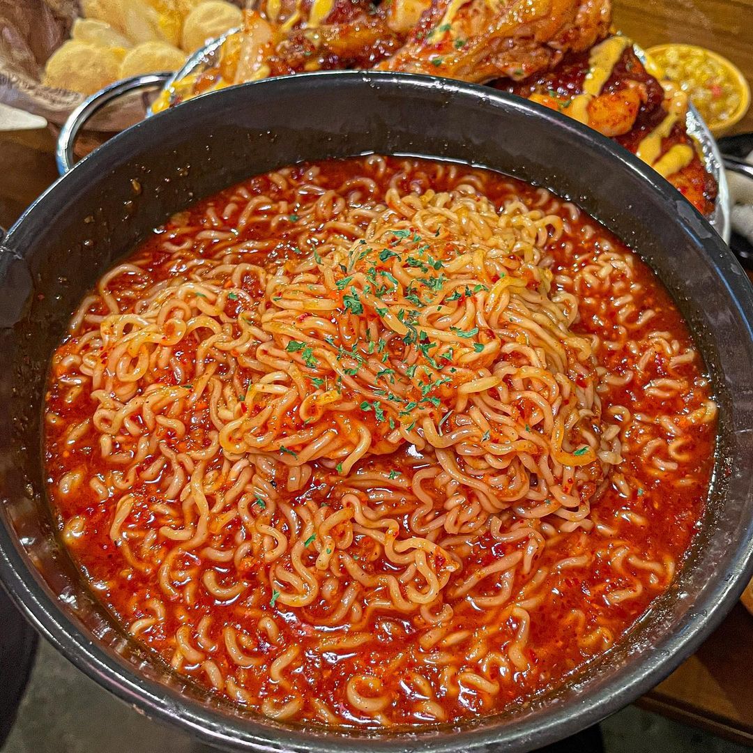 훌랄라참숯불치킨 산본1동점