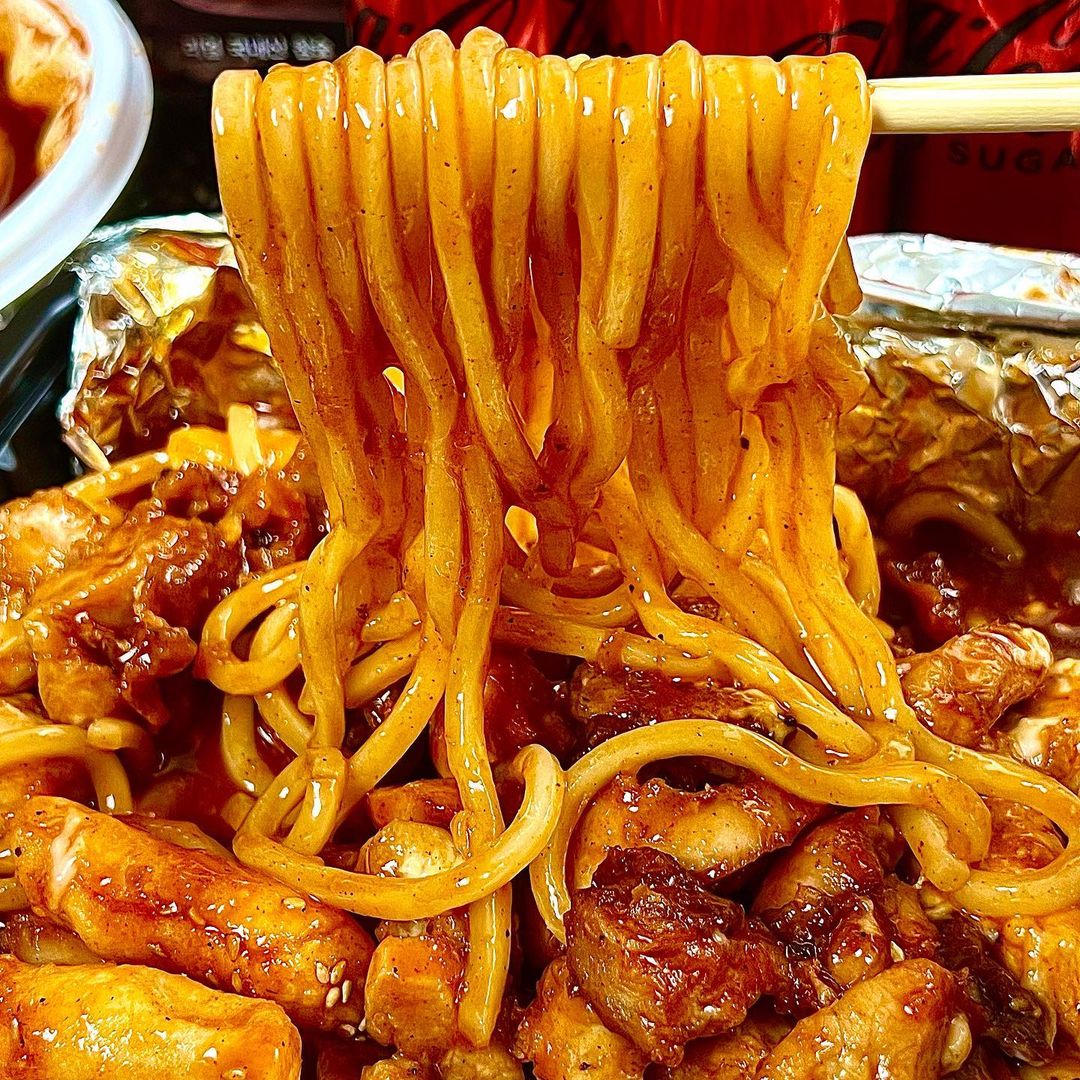 훌랄라참숯바베큐치킨 파주다율점