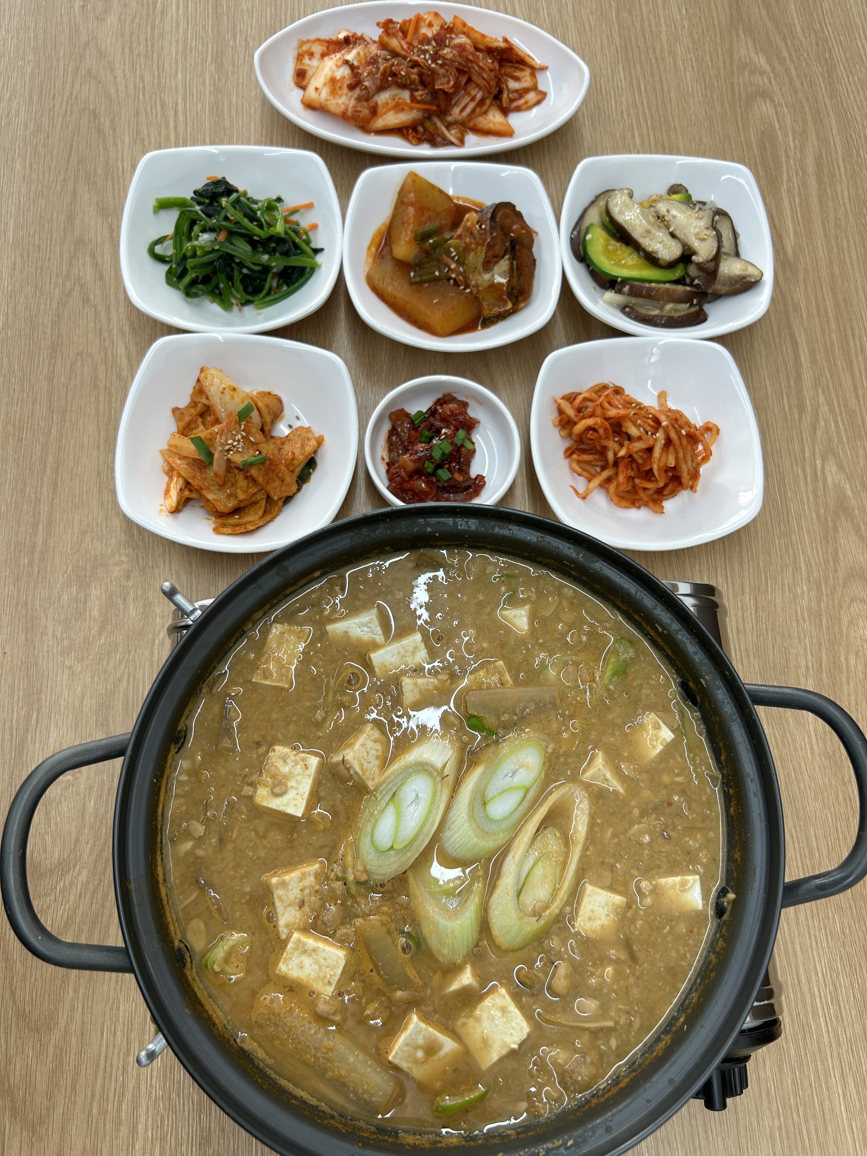 효자백반