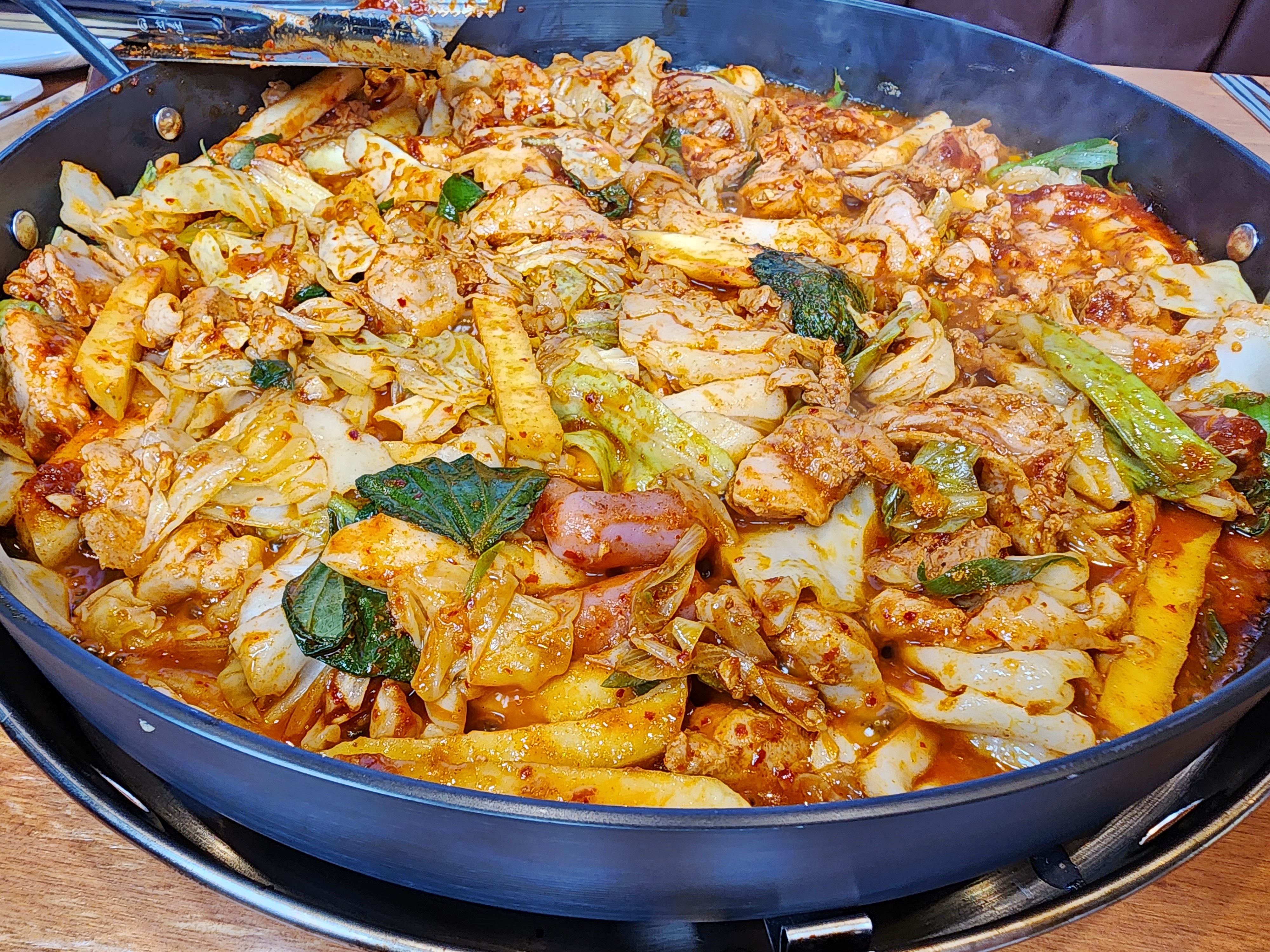오투닭갈비&부대찌개 수원역점