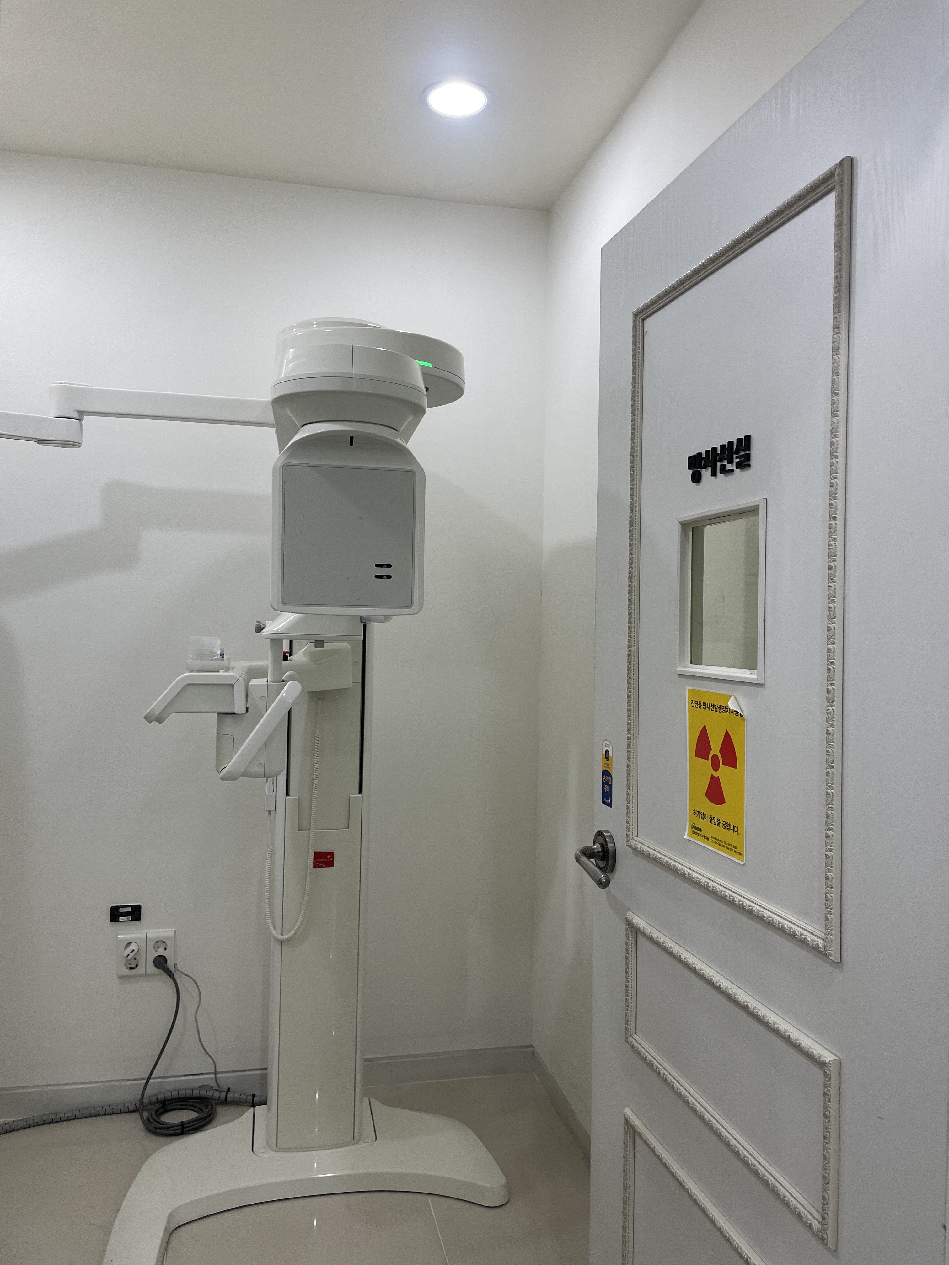 연세크리스탈치과의원 대표 이미지