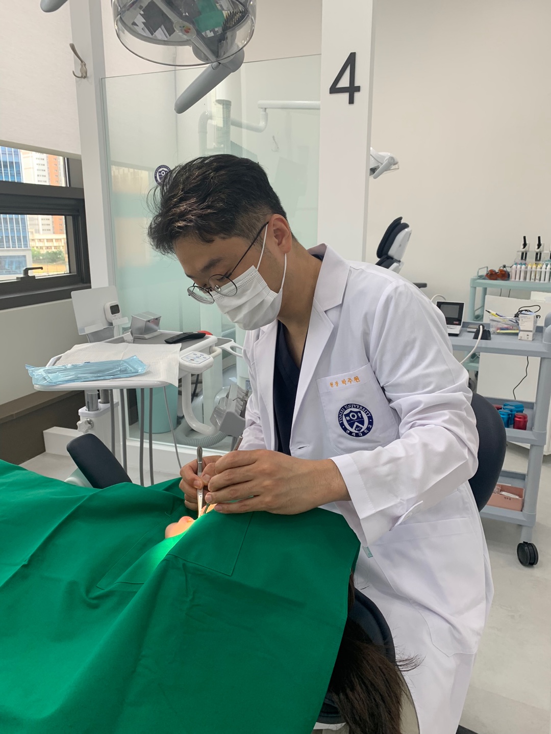 연세크리스탈치과의원 대표 이미지