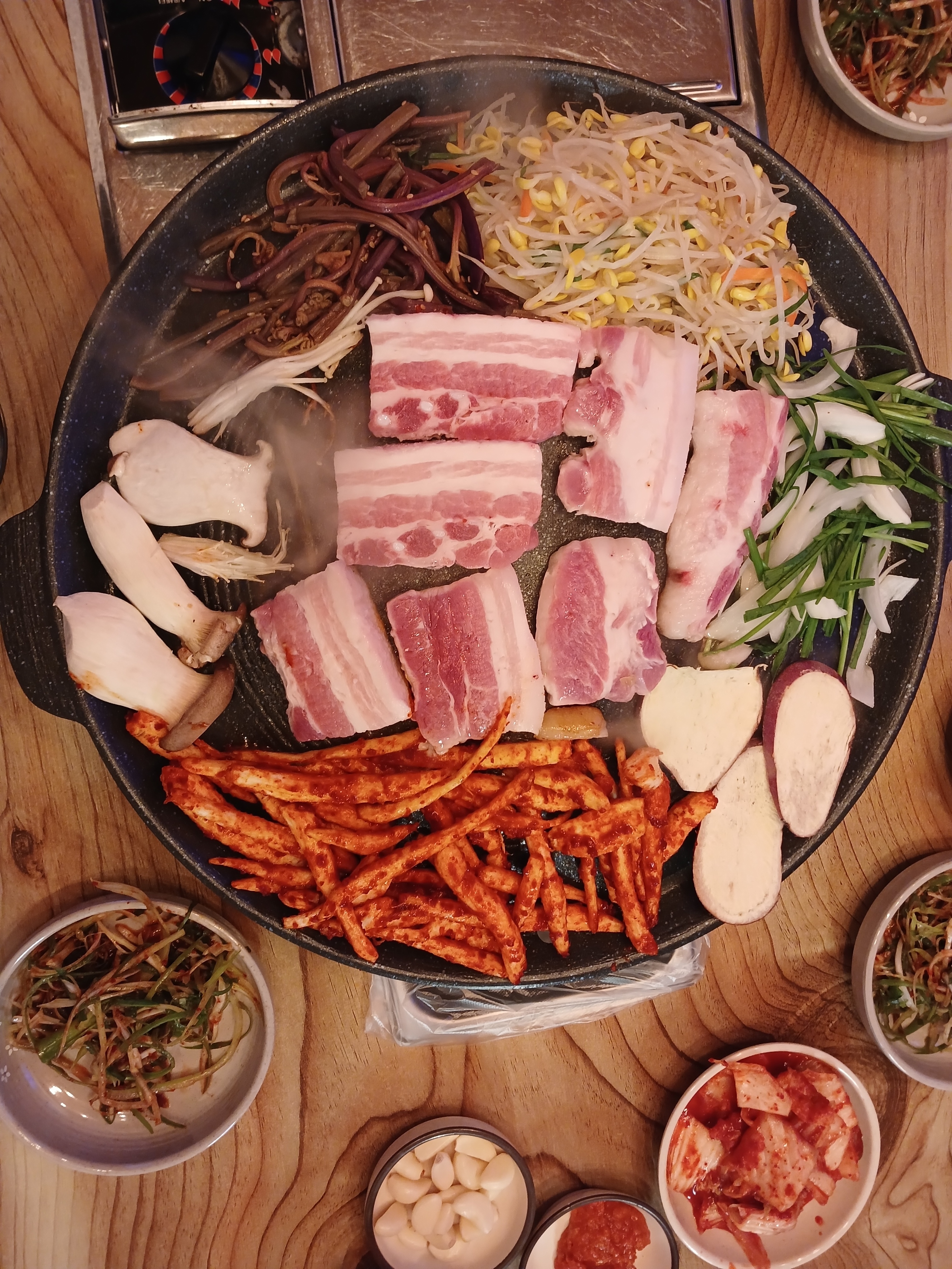 더덕솥뚜껑삼겹살 울산점