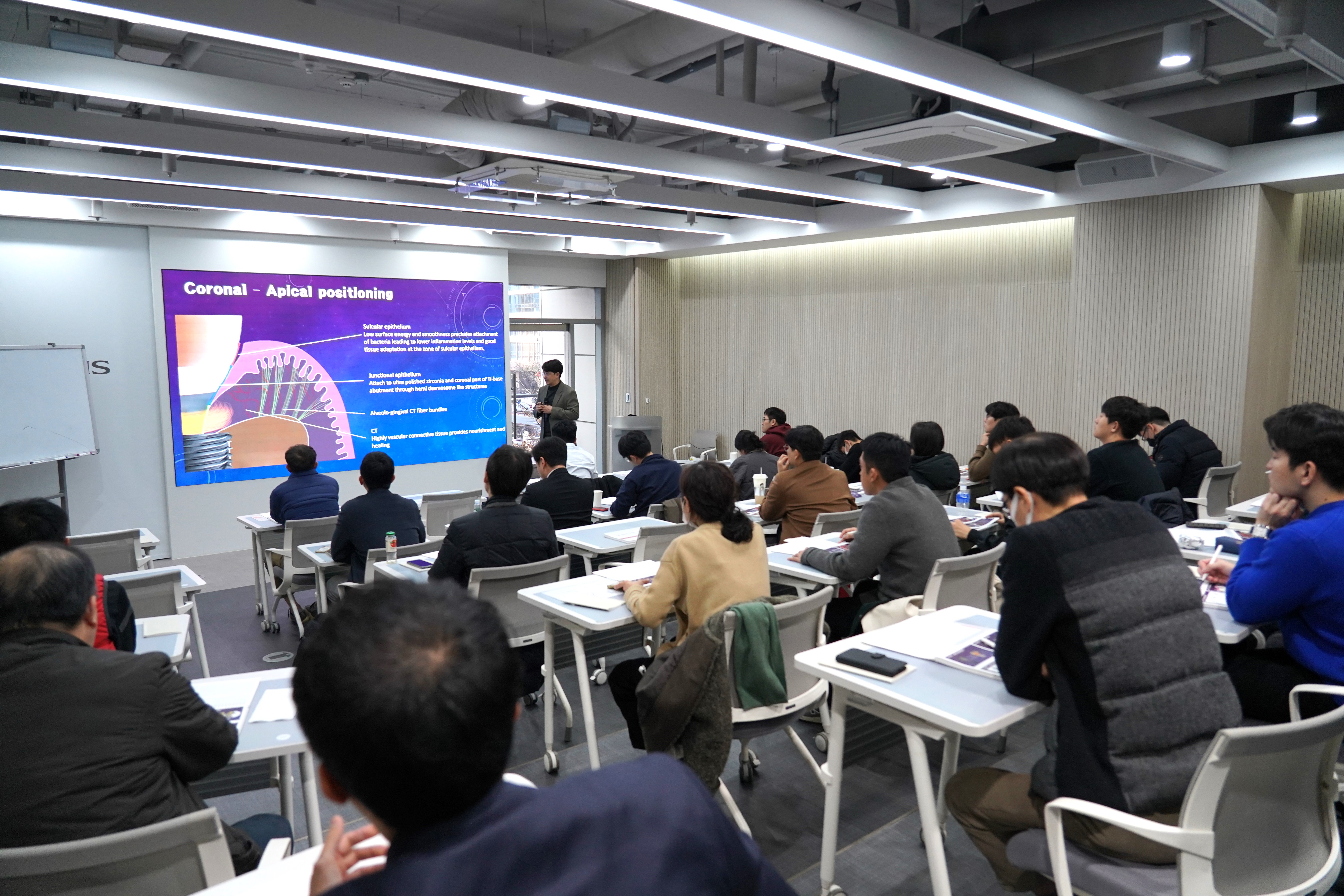 디얼유치과의원 대표 이미지