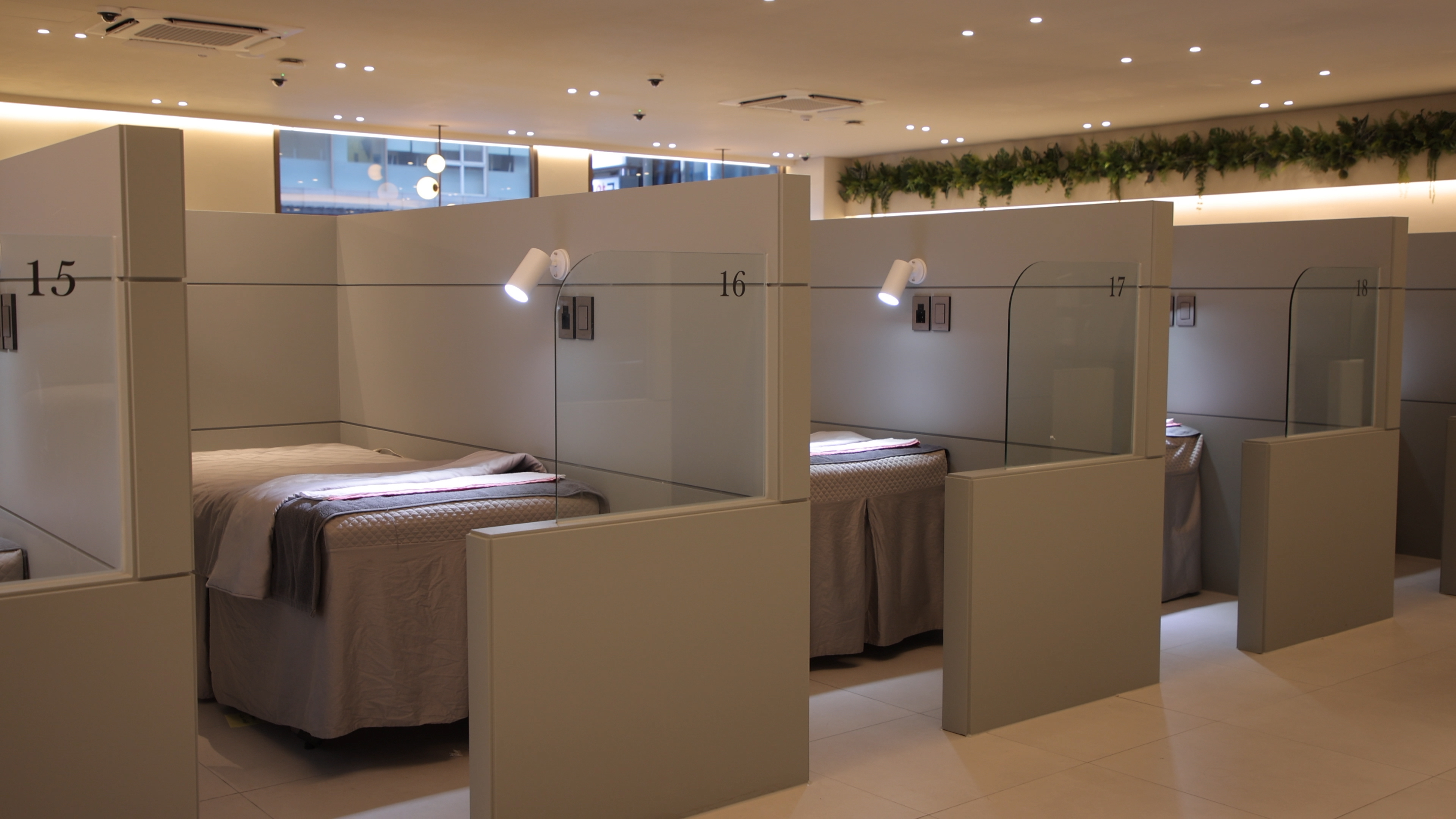 아비쥬의원 강남역신관 대표 사진