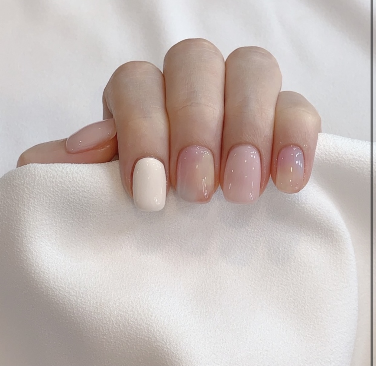 네일바이엔 이대역본점 대표 이미지