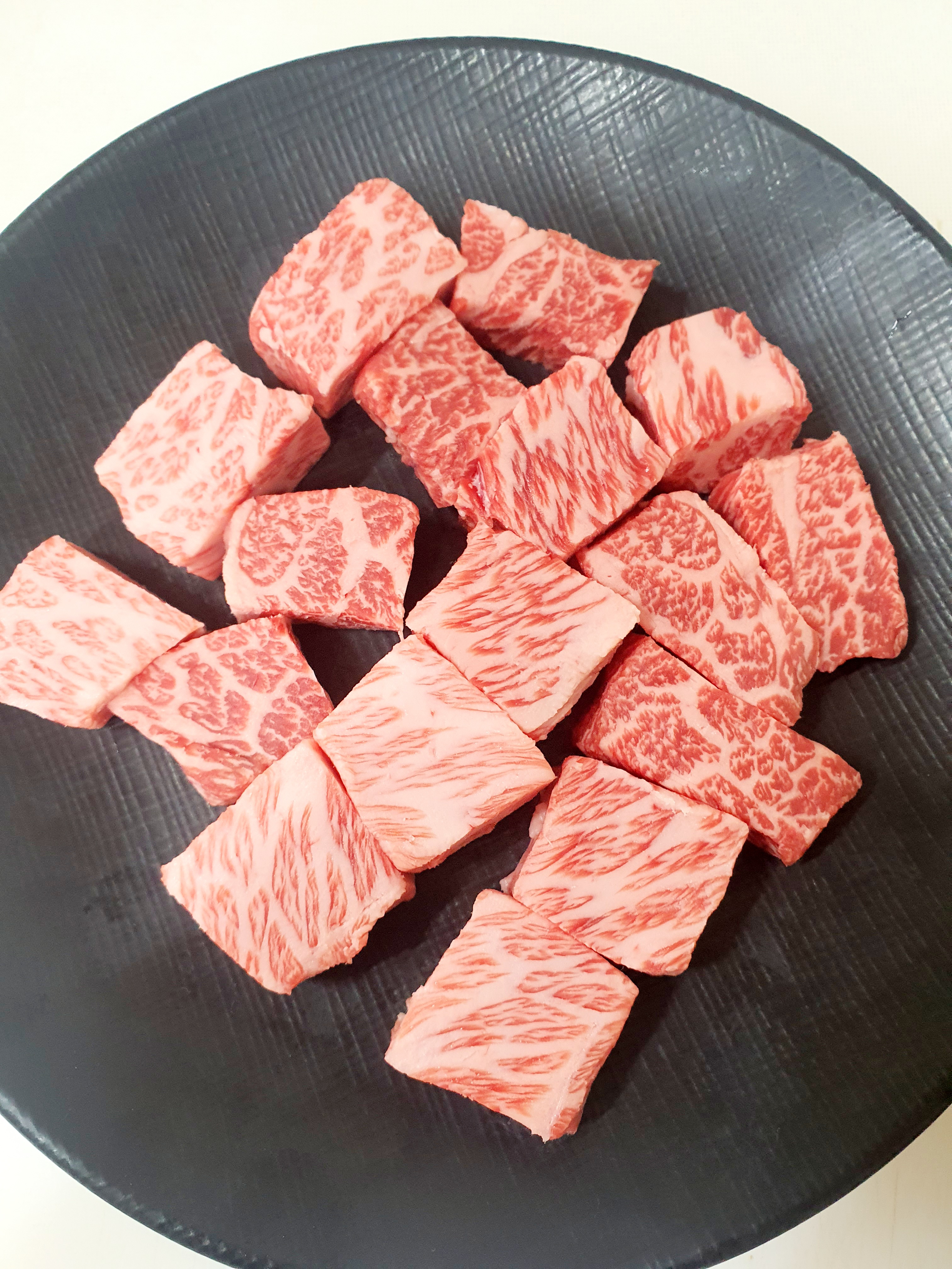 운칠기삼 정육식당
