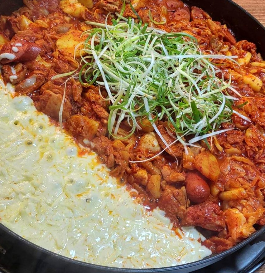춘천닭갈비 비비리 전주대점