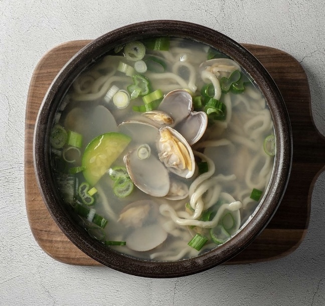 뚝배기바지락칼국수