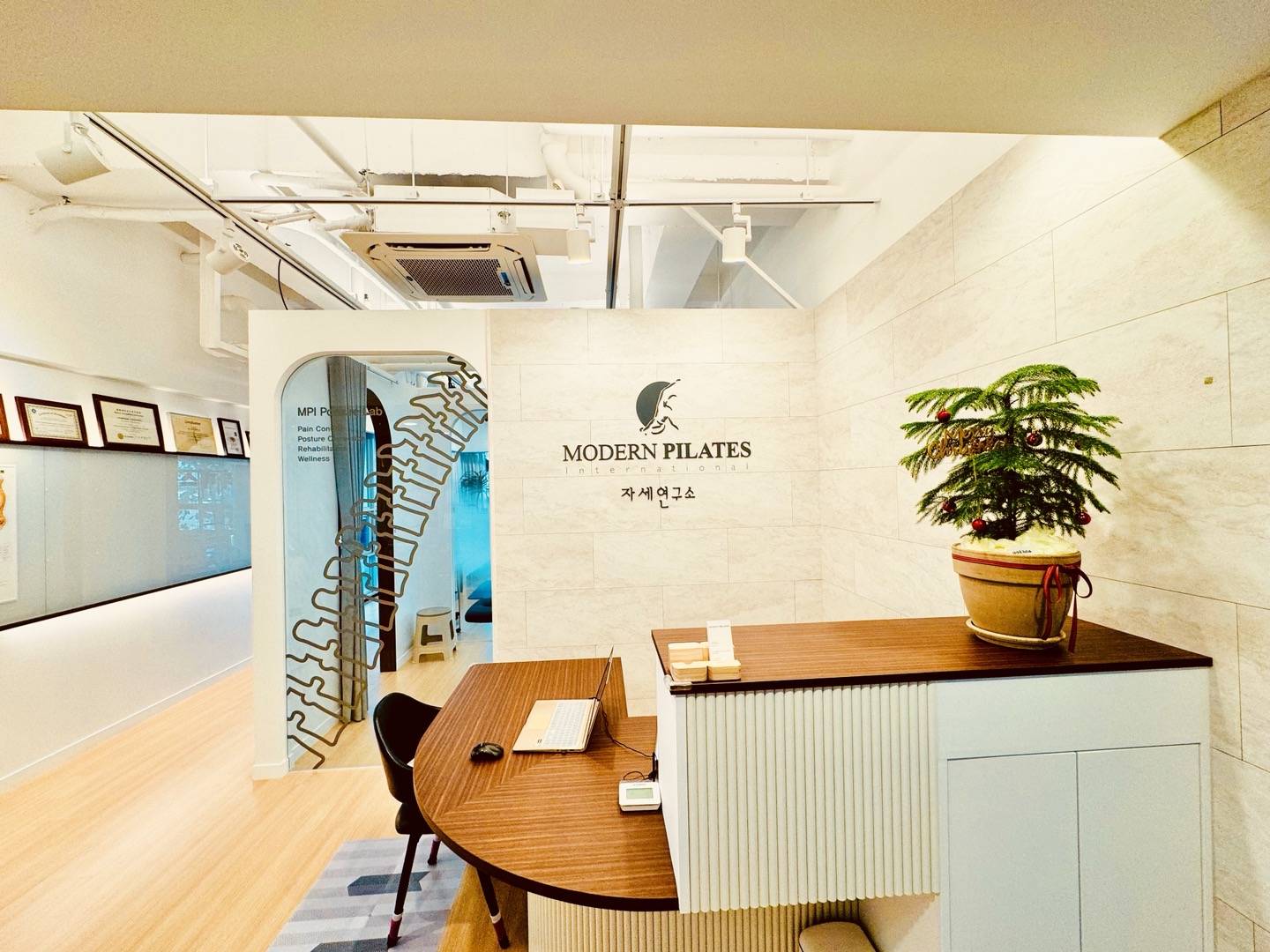 모던필라테스 답십리점 대표 이미지
