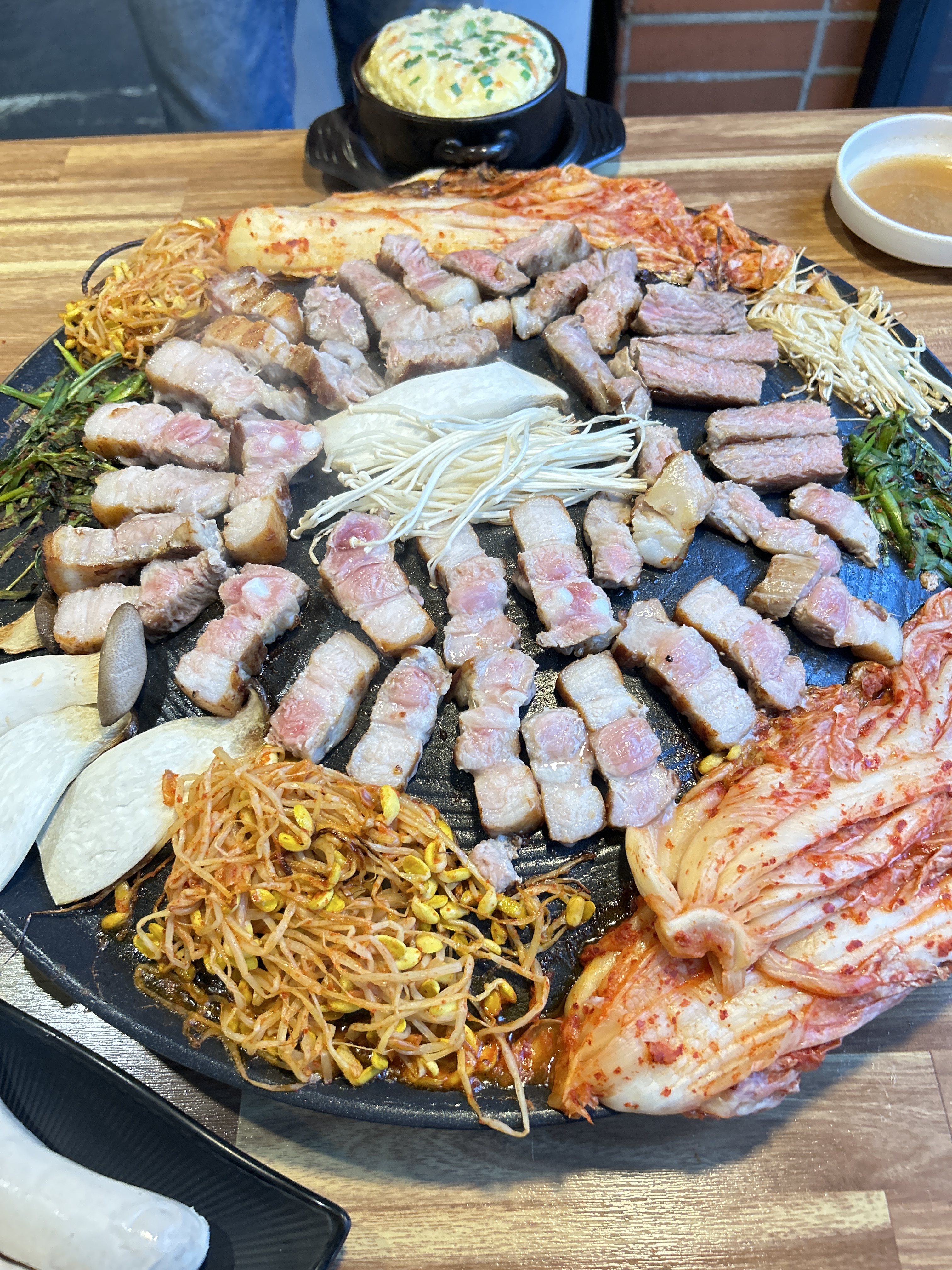 수유대왕솥뚜껑 삼겹살