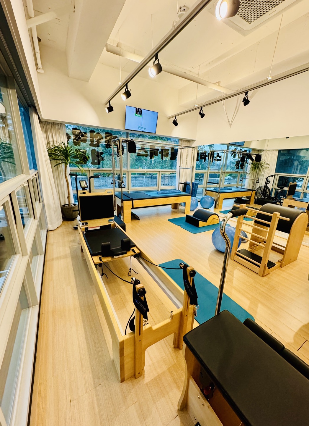 모던필라테스 답십리점 대표 이미지