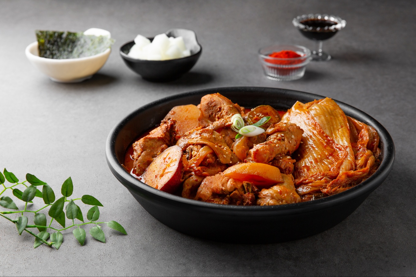 반마리찜닭애 반찜 가산테라타워 본점