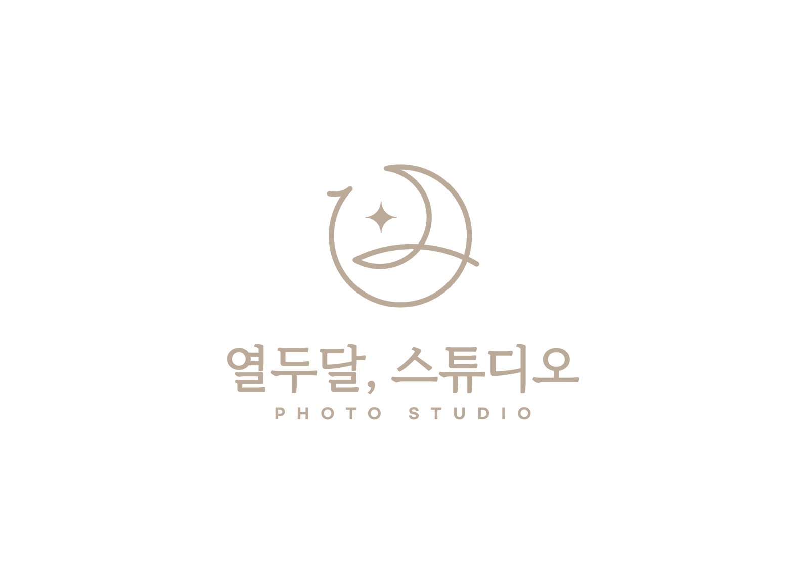 열두달스튜디오 대표 이미지