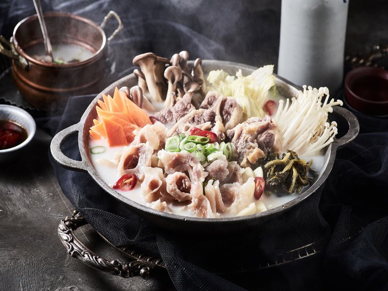 79네수육국밥&철판 지제점