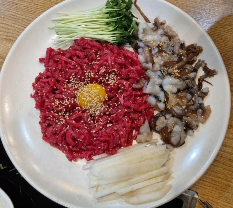 육회랑쭈꾸미랑