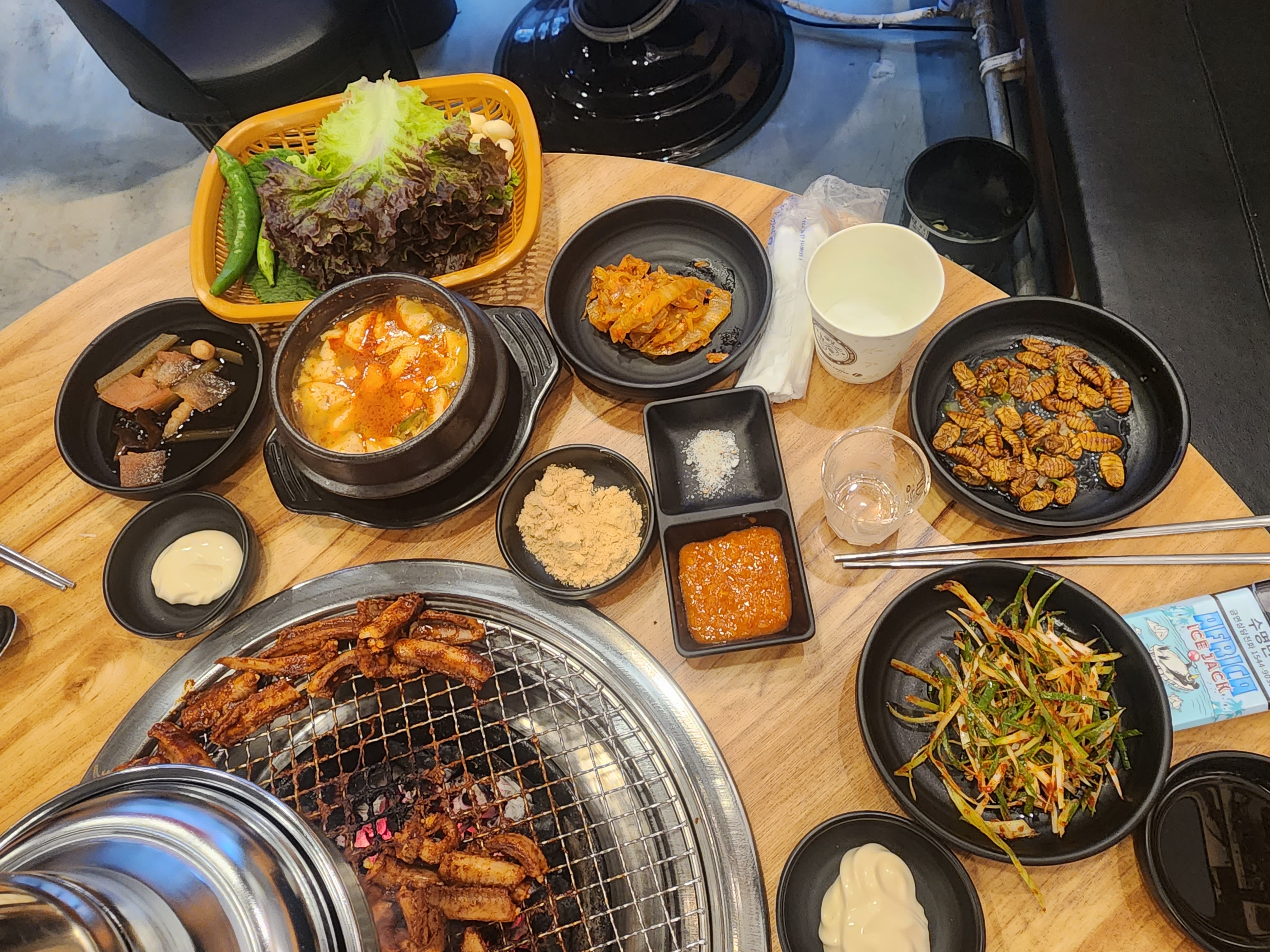 루원뒷고기&숯불꼼장어