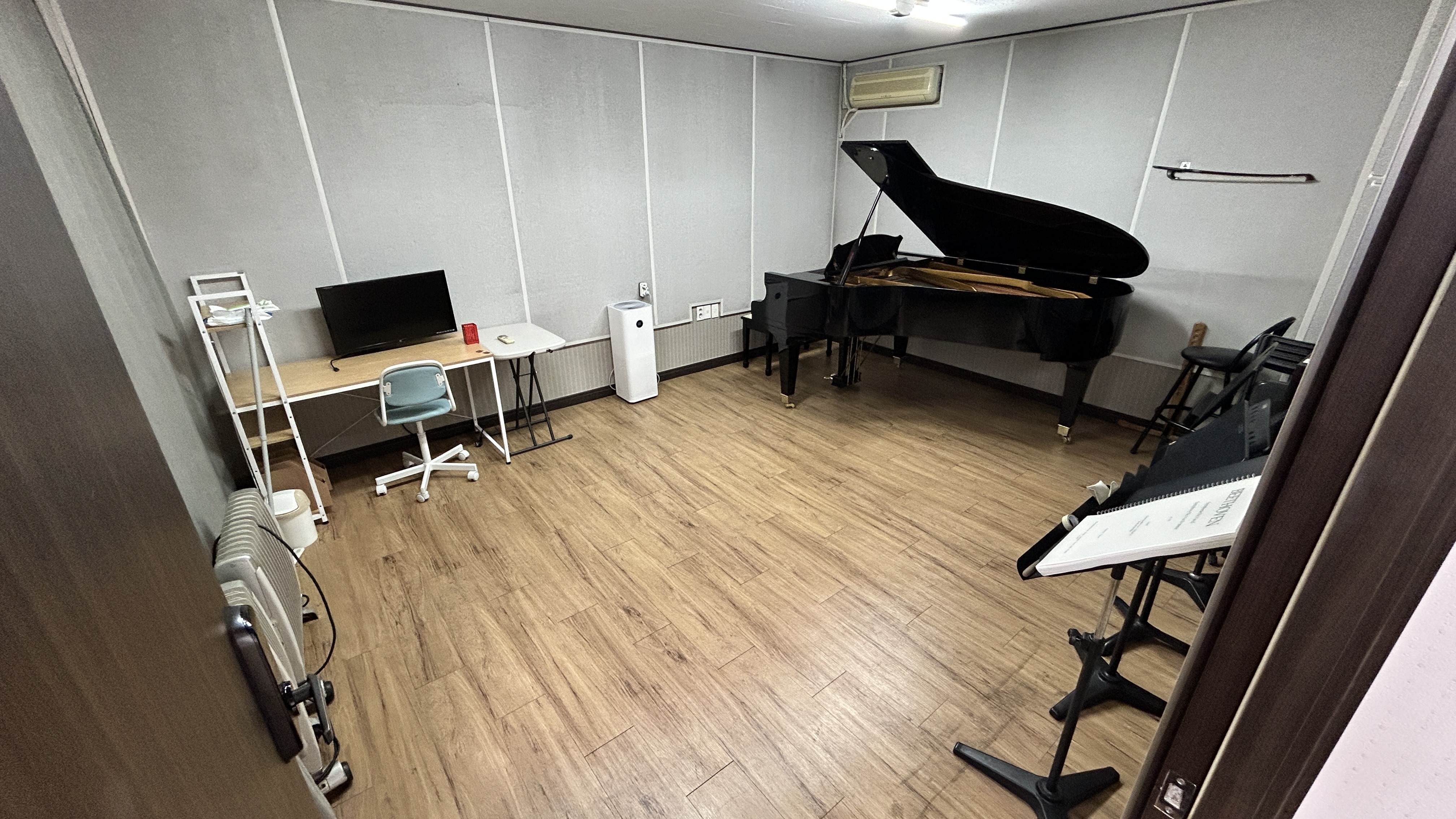 1번째 스튜디오 사진