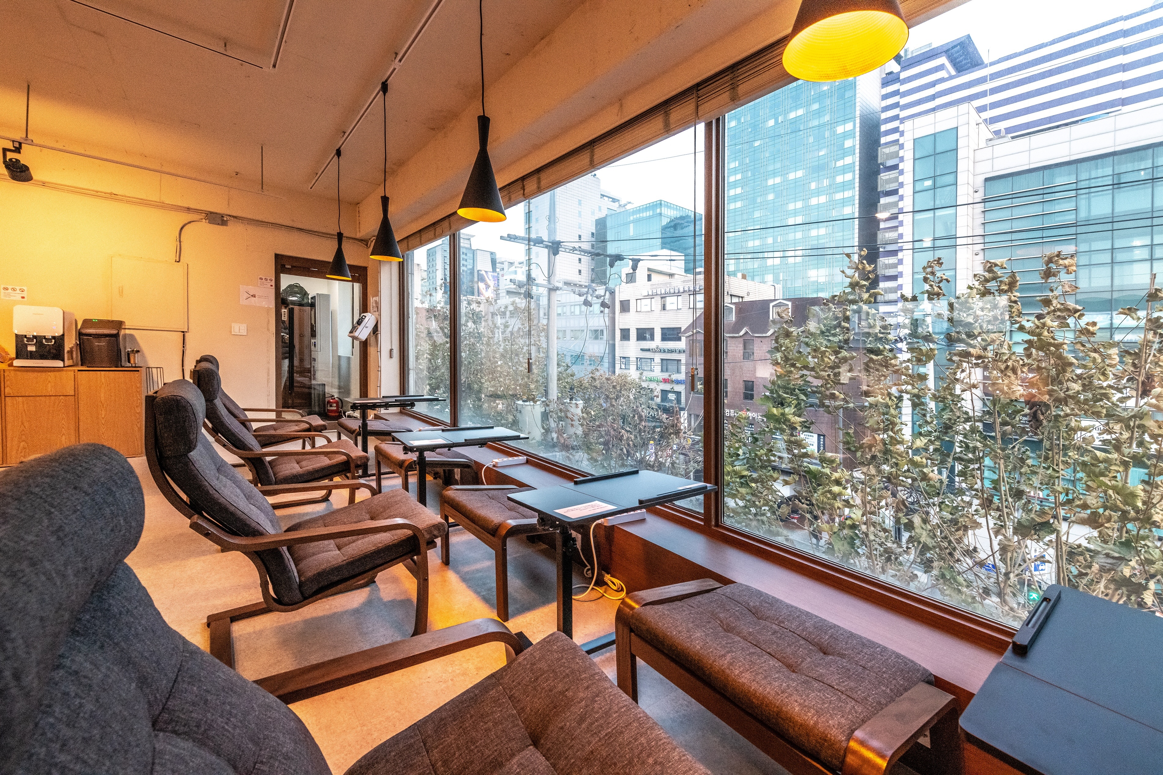 할거하마 워크 & 스터디 홍대점