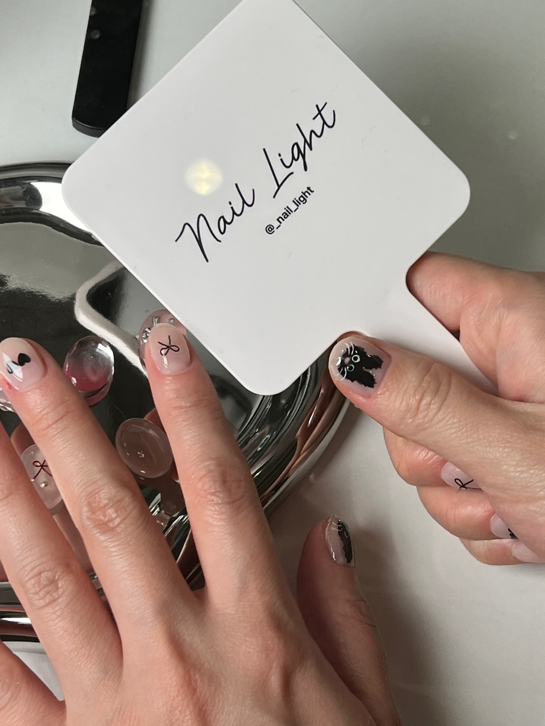 네일라이트 대표 이미지